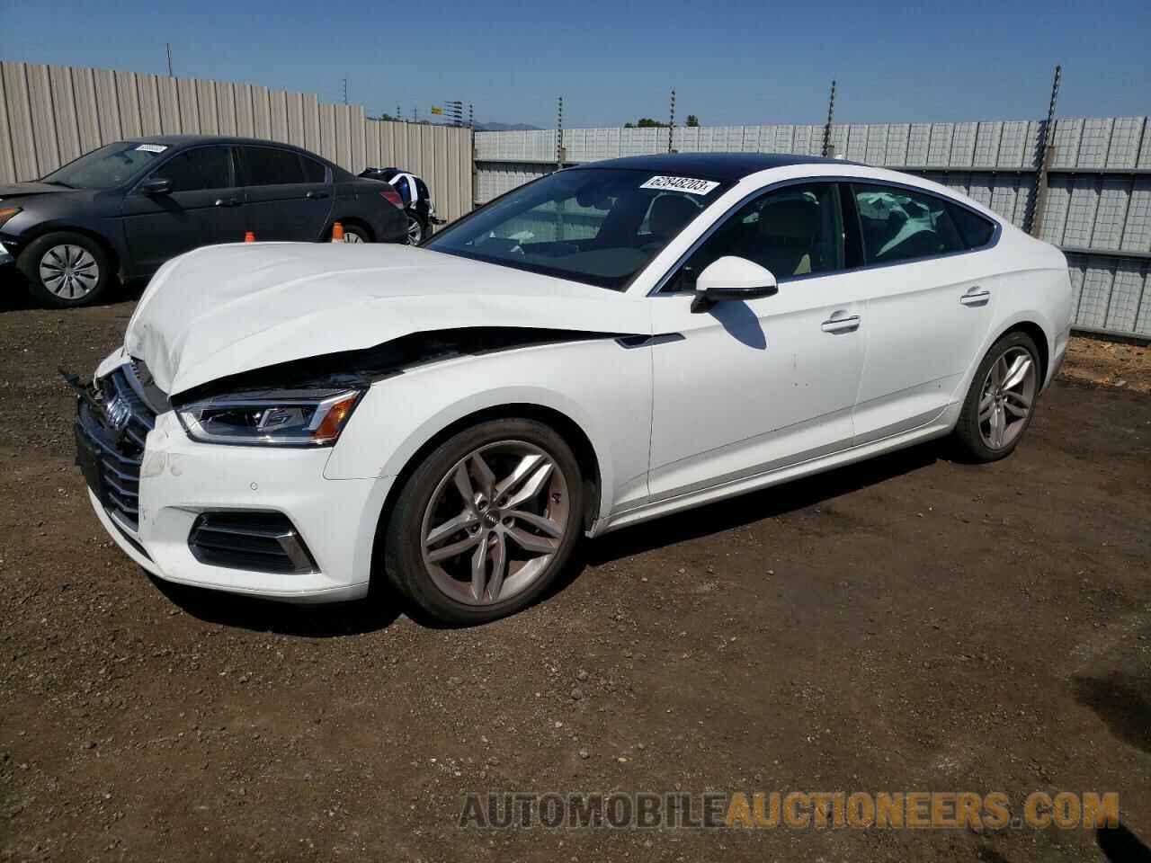 WAUBNCF54KA008336 AUDI A5 2019