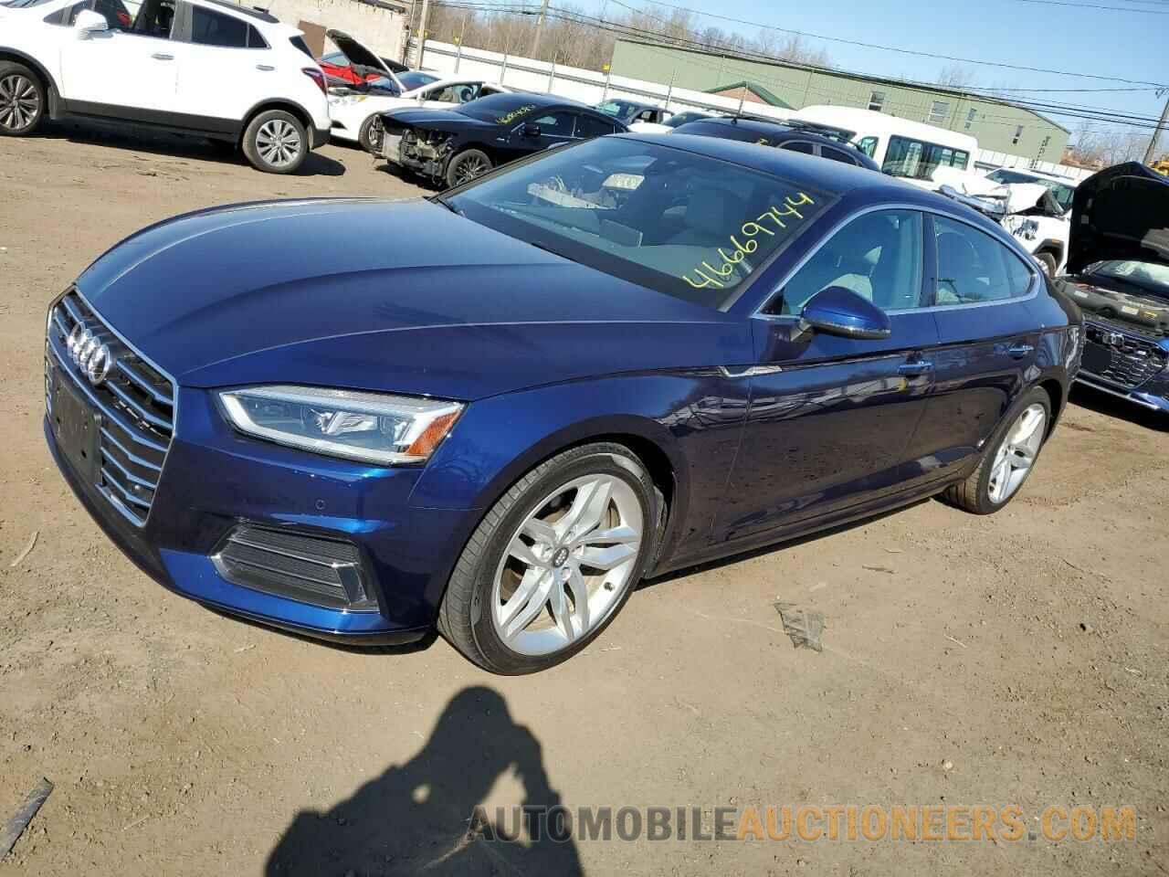 WAUBNCF54KA069346 AUDI A5 2019