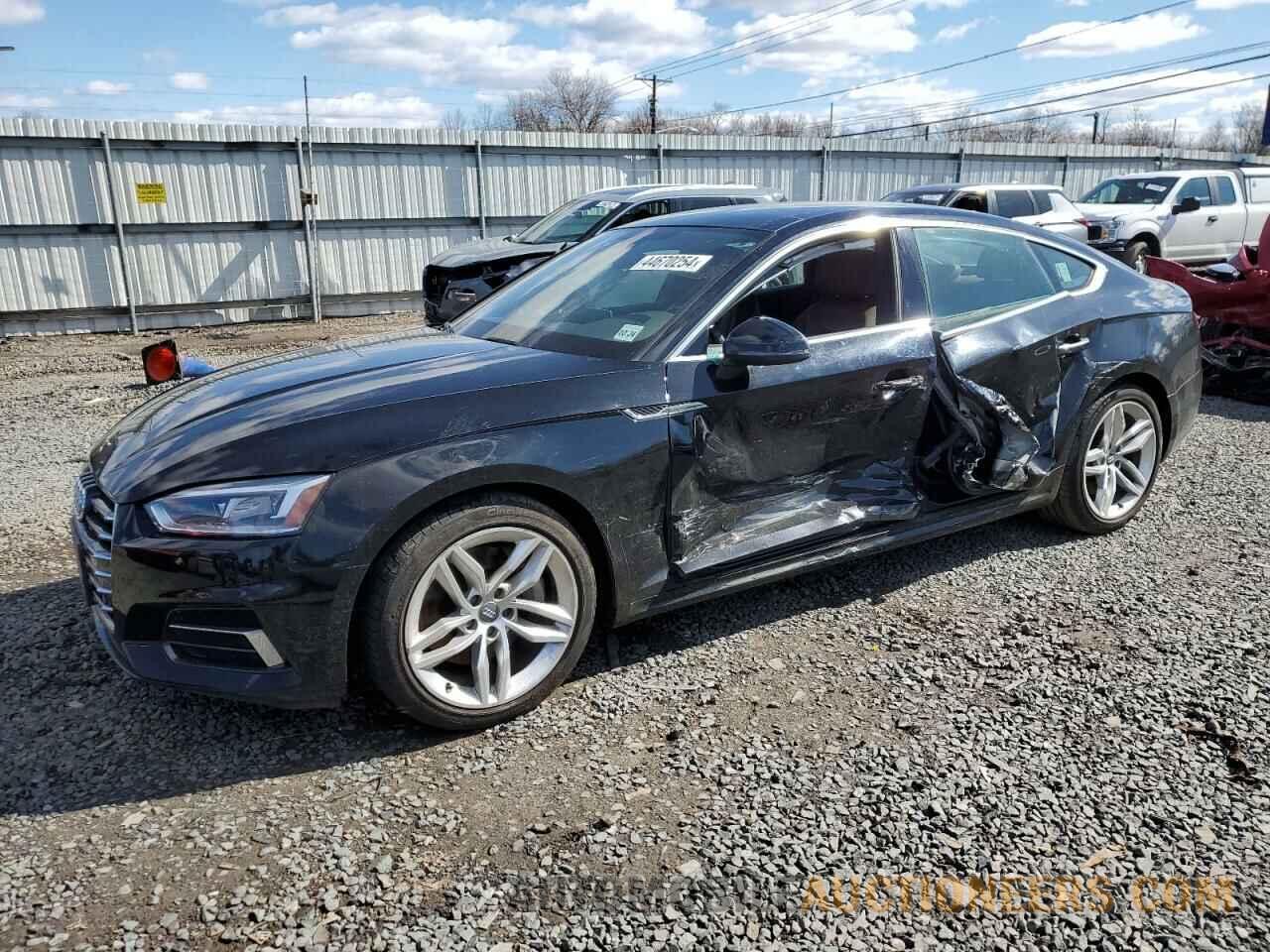 WAUBNCF54KA081982 AUDI A5 2019