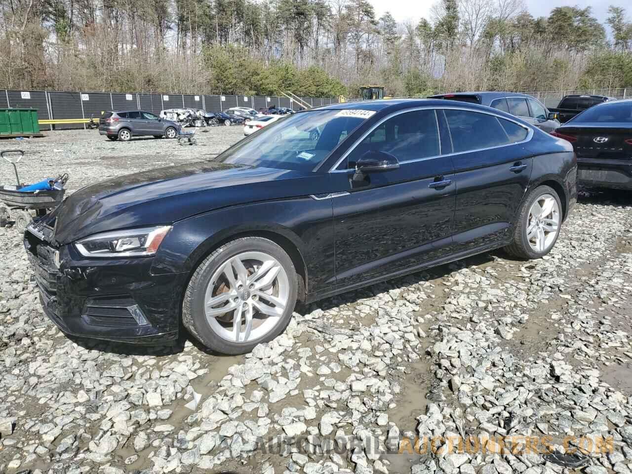 WAUBNCF55KA057836 AUDI A5 2019