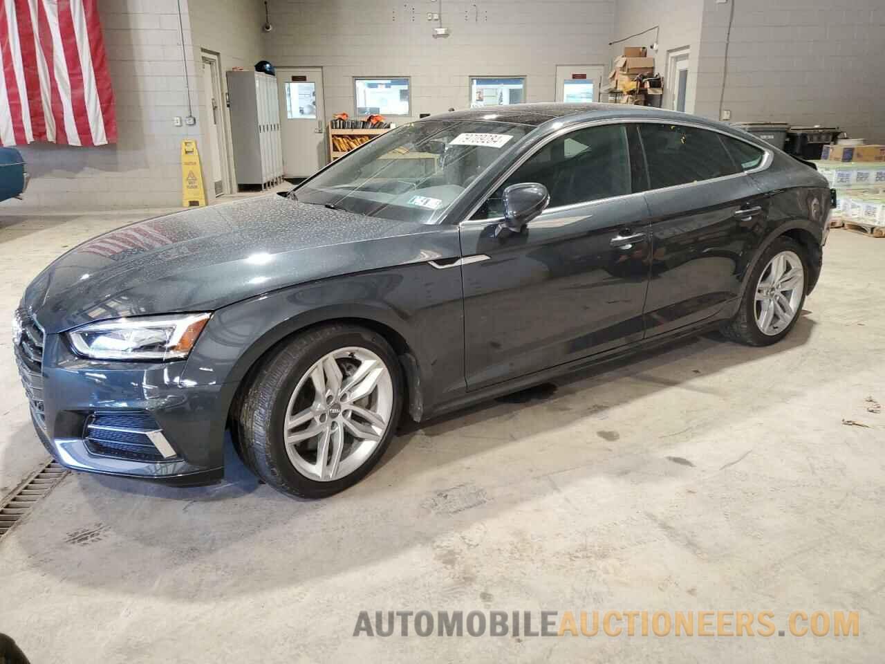 WAUBNCF55KA077908 AUDI A5 2019