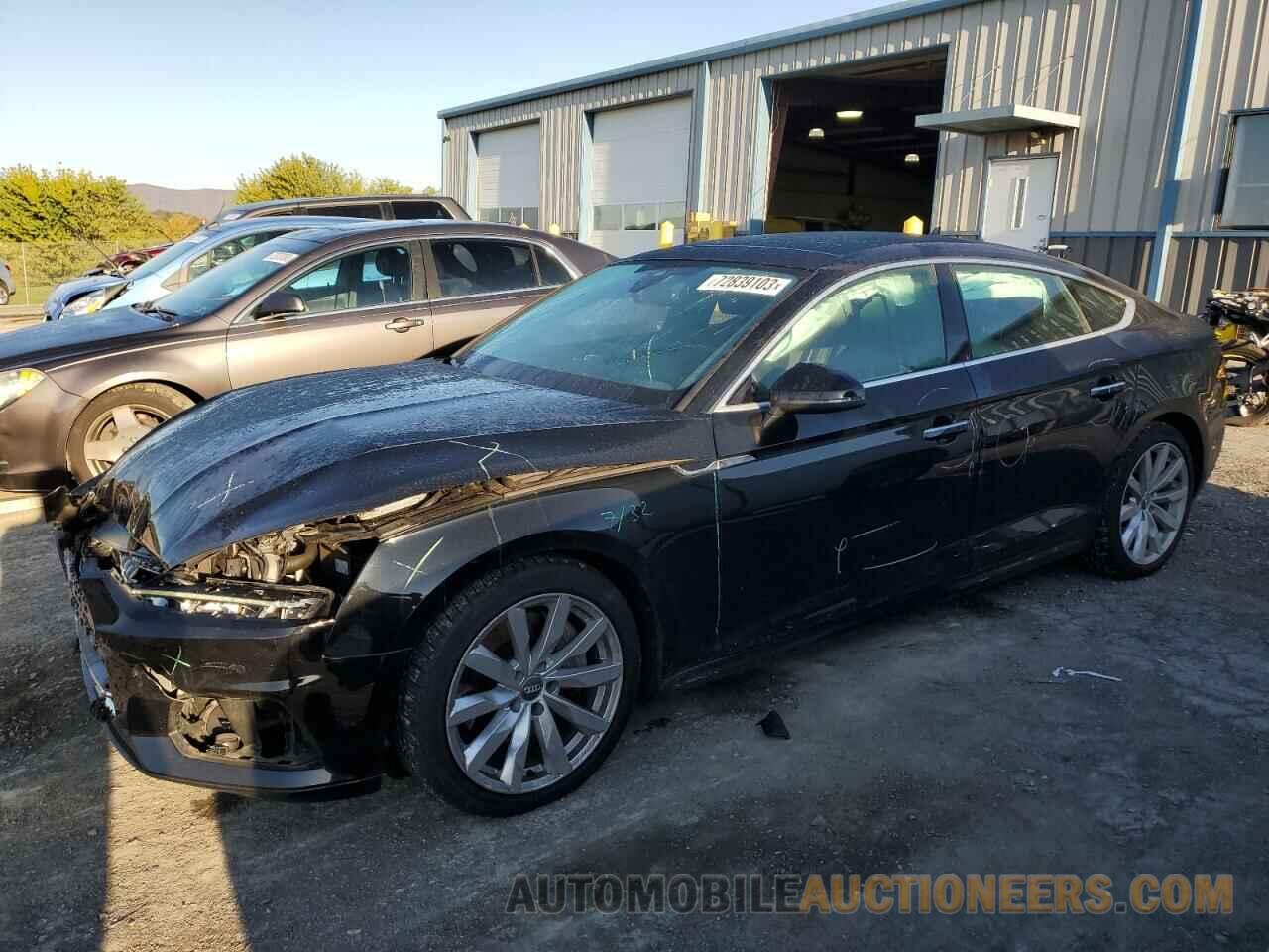 WAUBNCF59JA131564 AUDI A5 2018