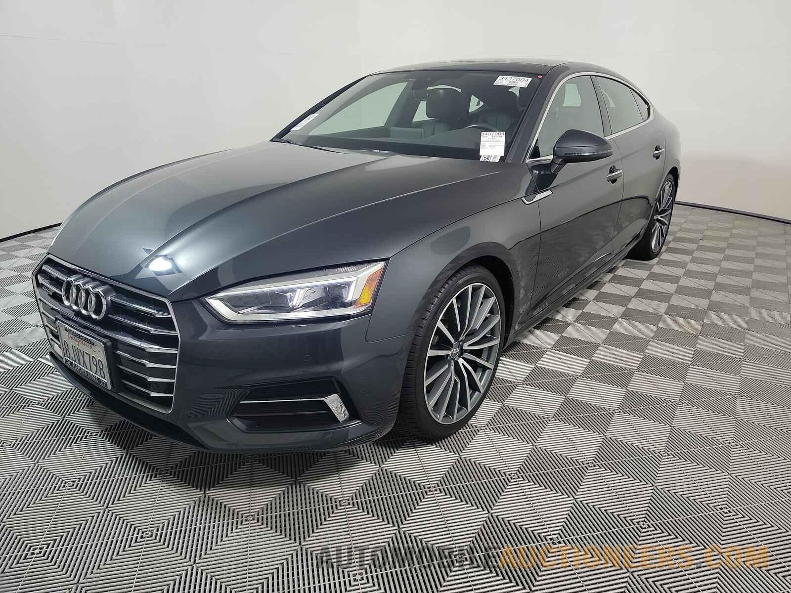 WAUBNCF59KA043163 Audi A5 Sportback 2019