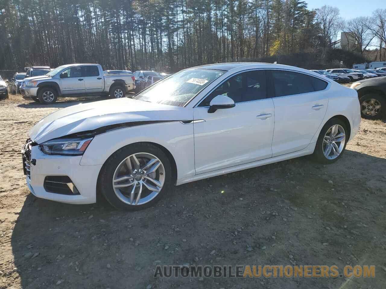 WAUBNCF5XKA011032 AUDI A5 2019