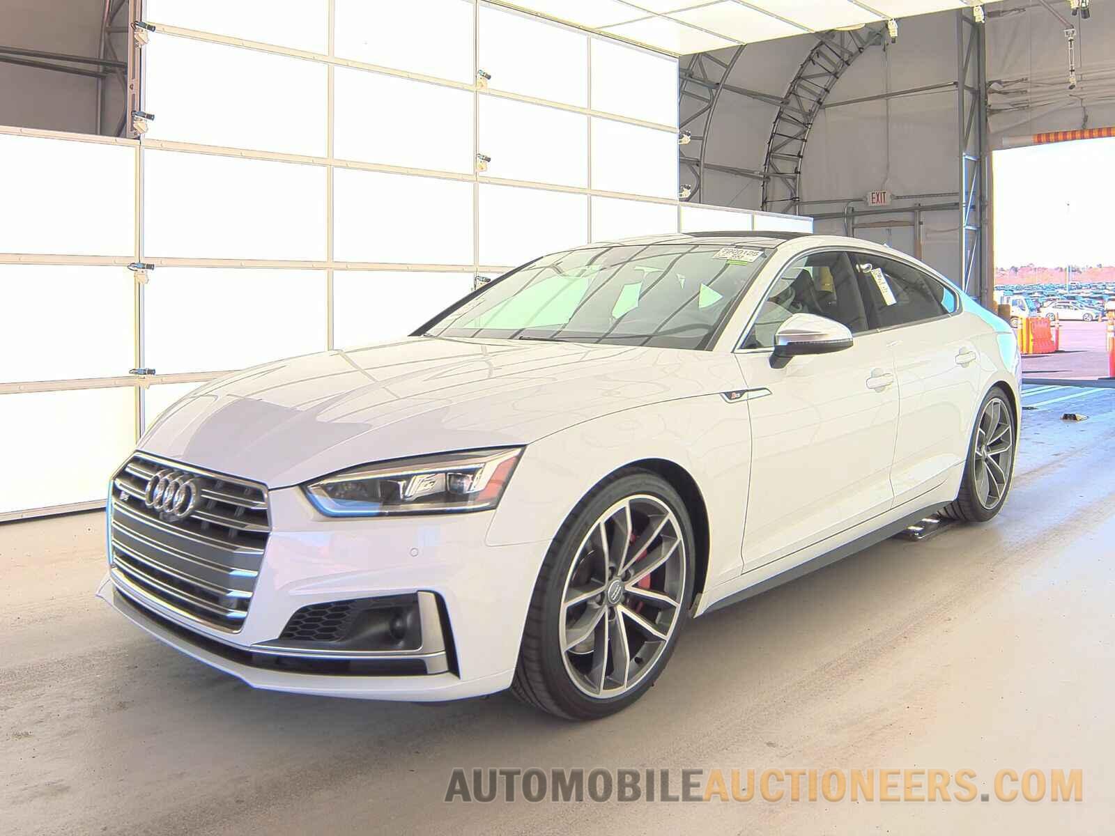 WAUC4CF52JA069478 Audi S5 Sportback 2018