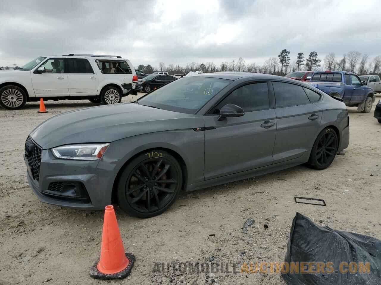 WAUC4CF53JA044282 AUDI S5-RS5 2018