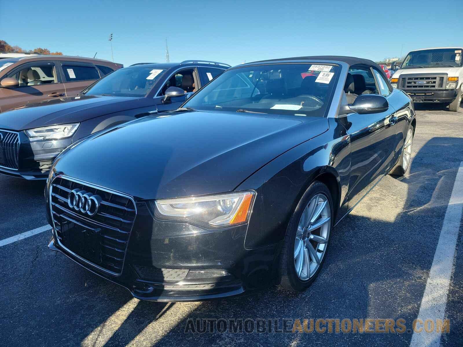 WAUCFAFH9FN000392 Audi A5 2dr Ca 2015