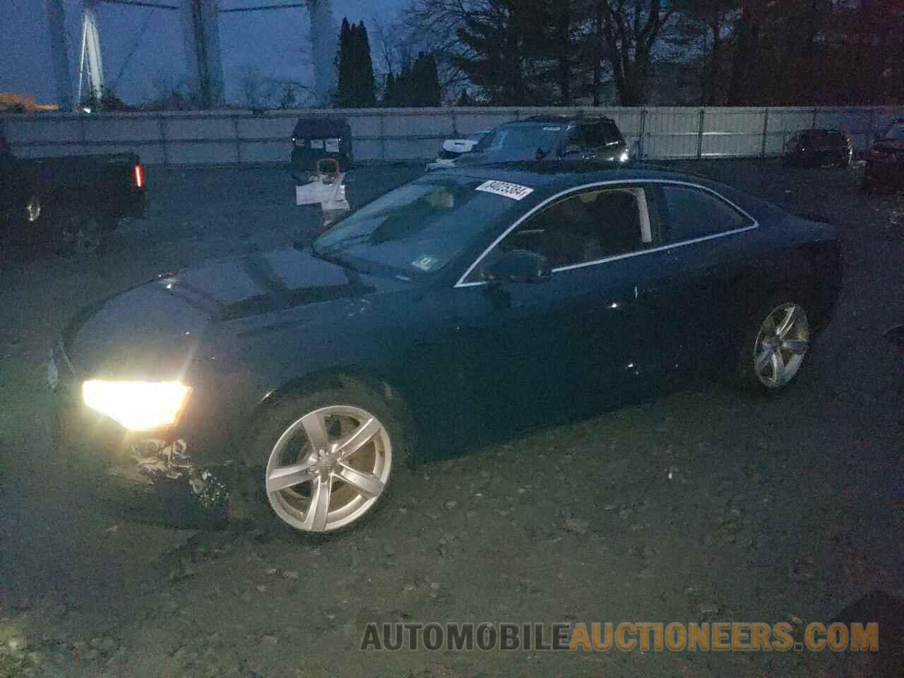 WAUCFAFR5DA013105 AUDI A5 2013