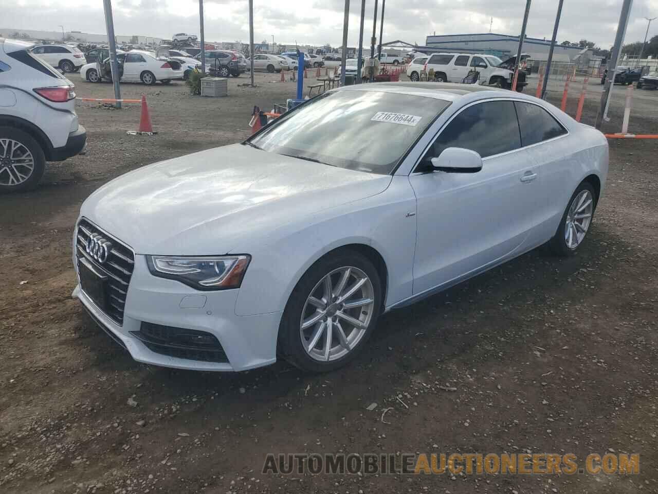 WAUD2AFR9HA000475 AUDI A5 2017