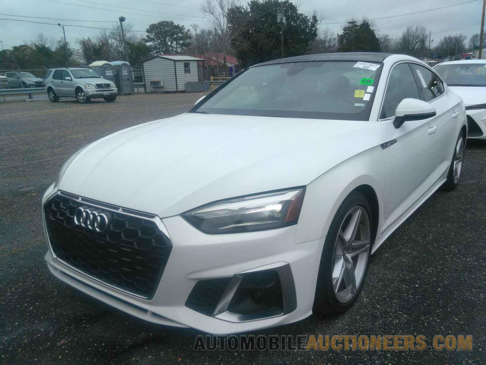 WAUDACF51MA014649 Audi A5 Sportback 2021