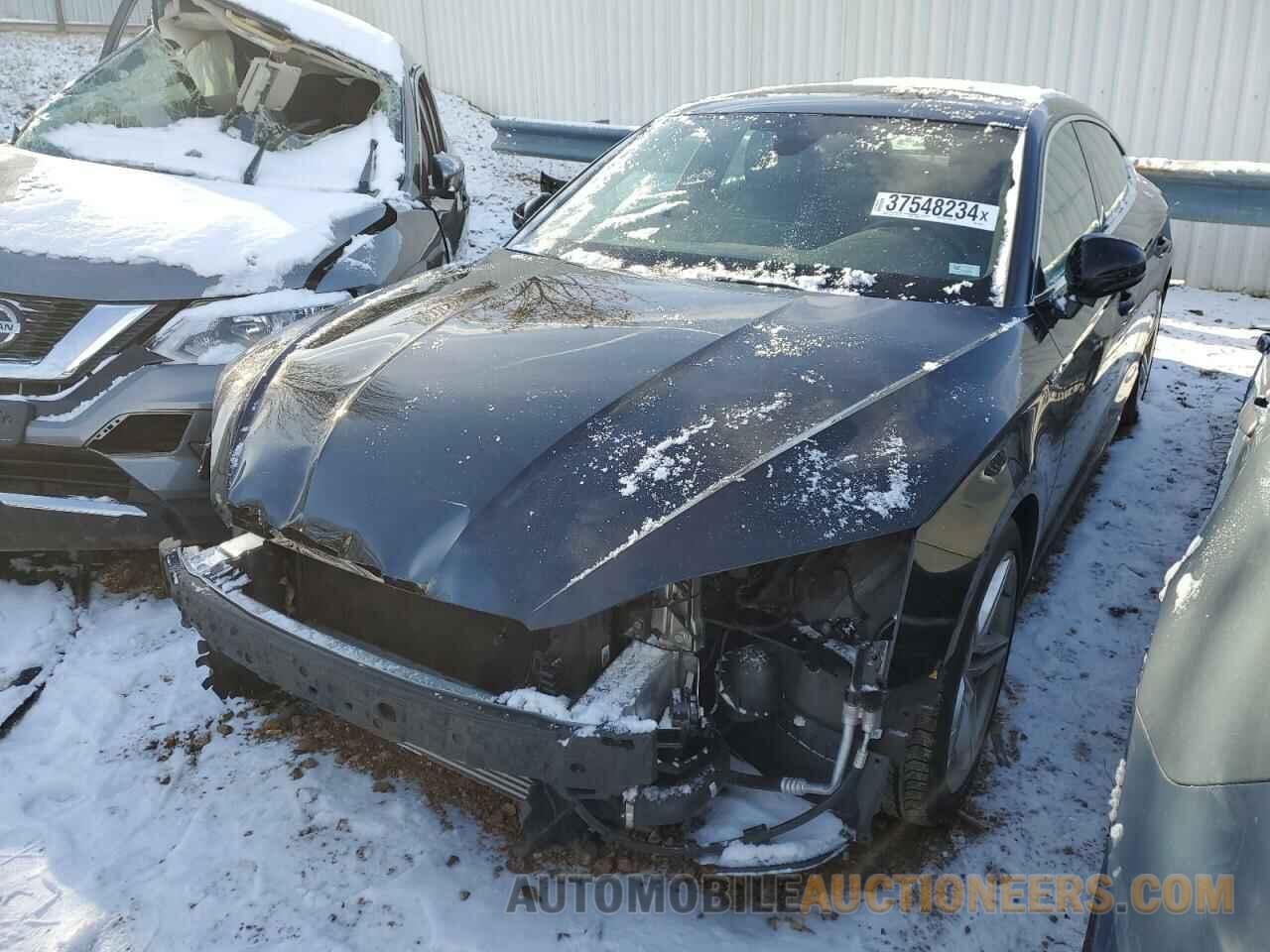 WAUDACF52MA003742 AUDI A5 2021