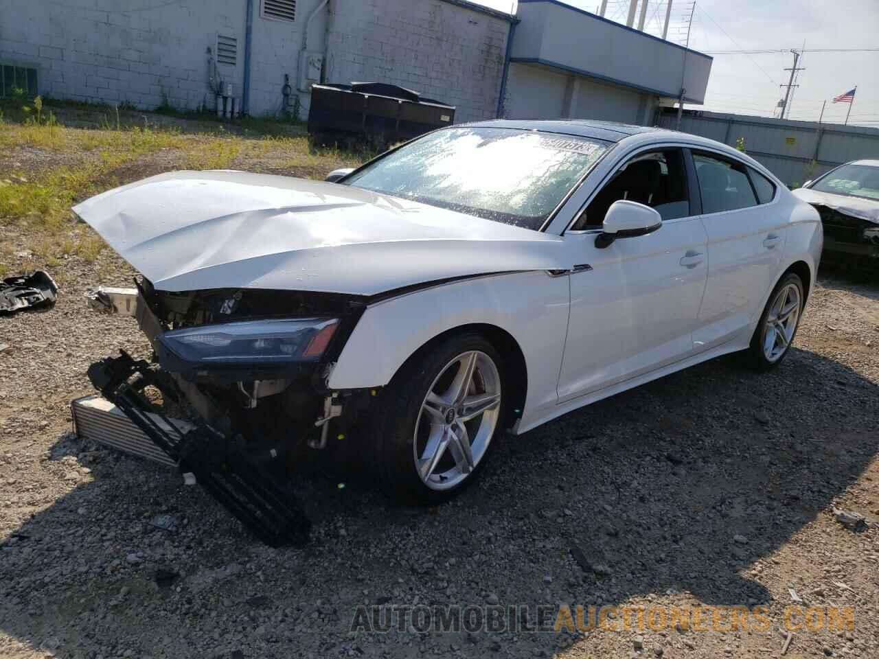 WAUDACF52MA044727 AUDI A5 2021