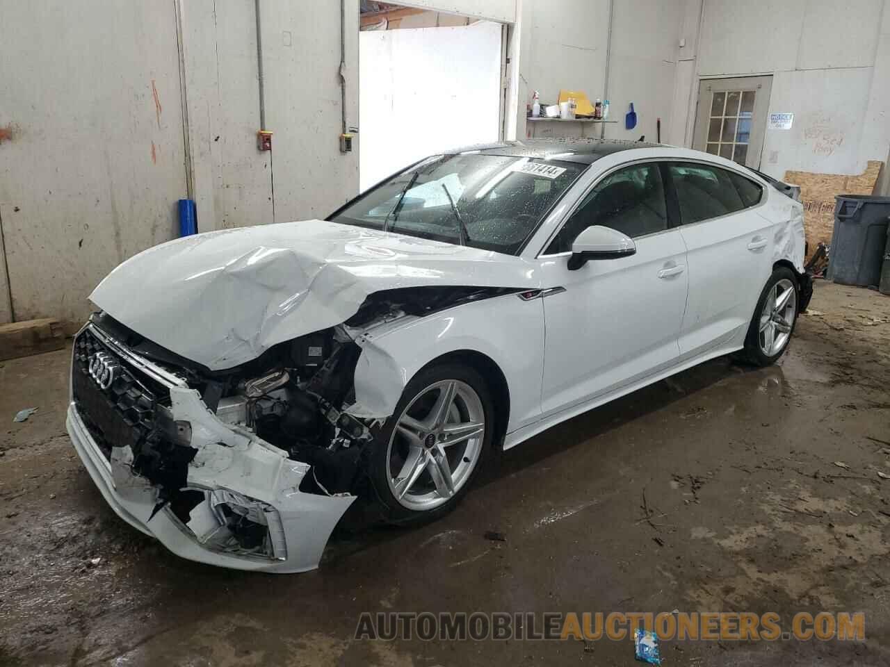 WAUDACF53MA039357 AUDI A5 2021