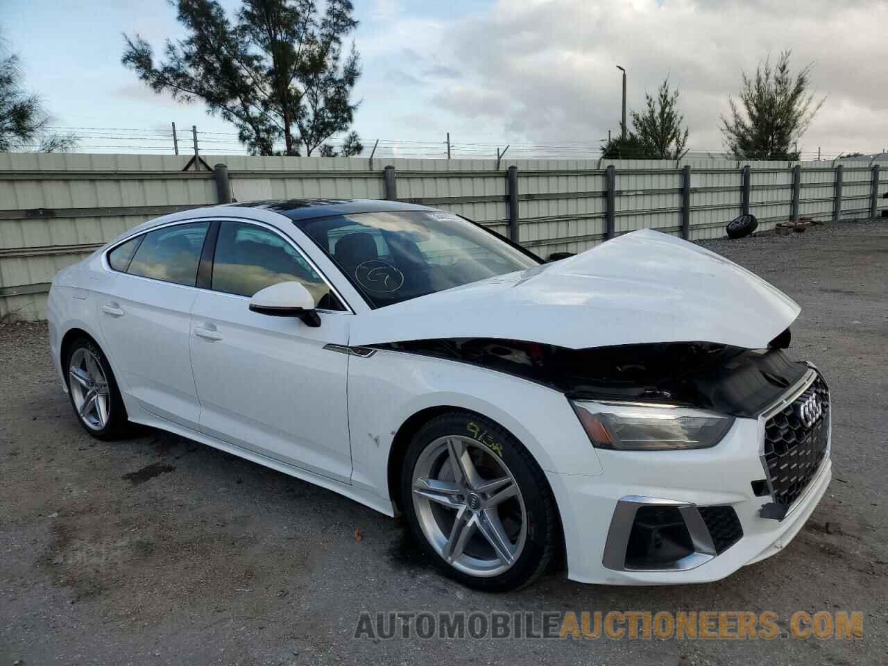 WAUDACF54MA013978 AUDI A5 2021