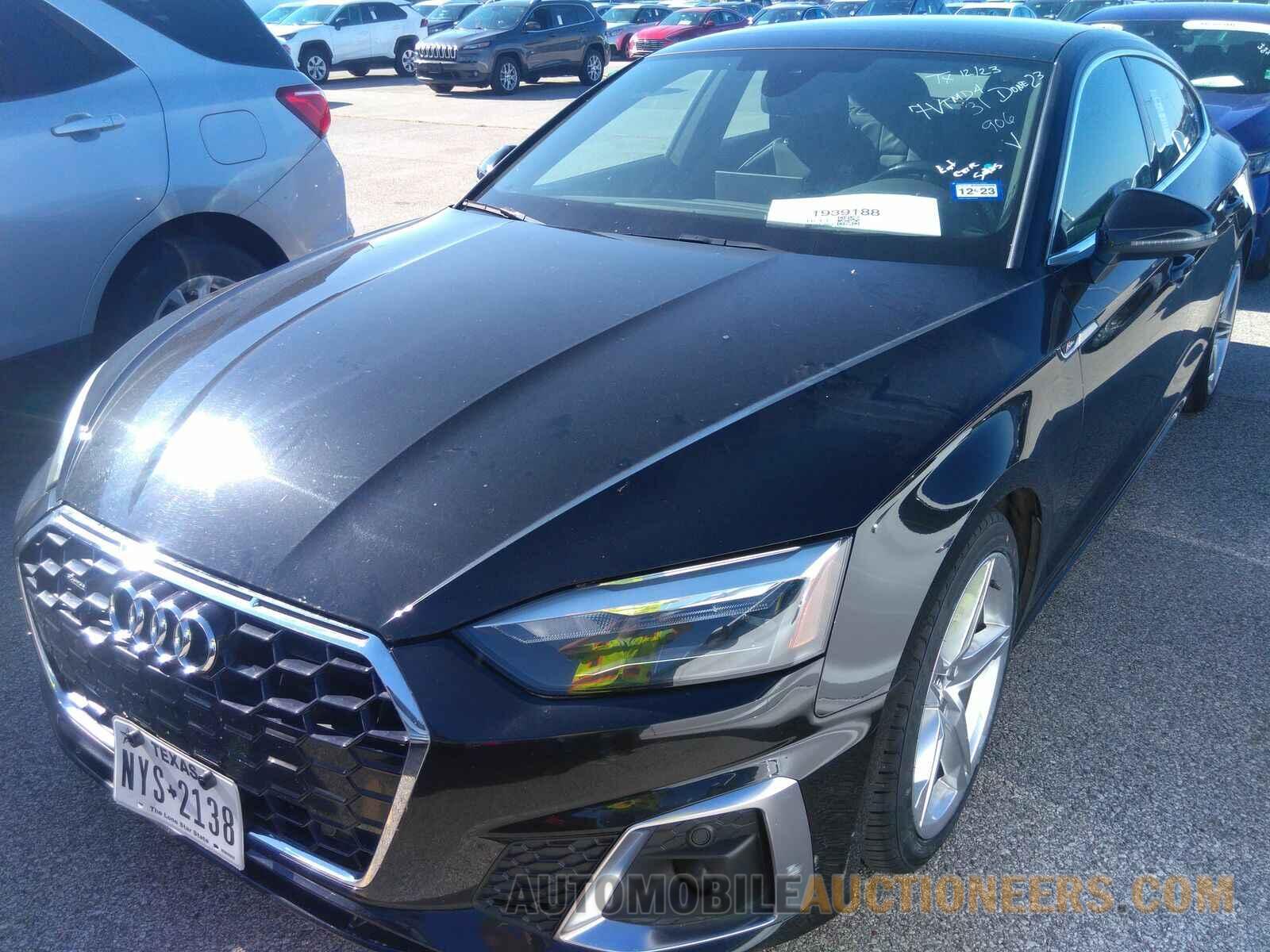 WAUDACF54MA018906 Audi A5 Sportback 2021