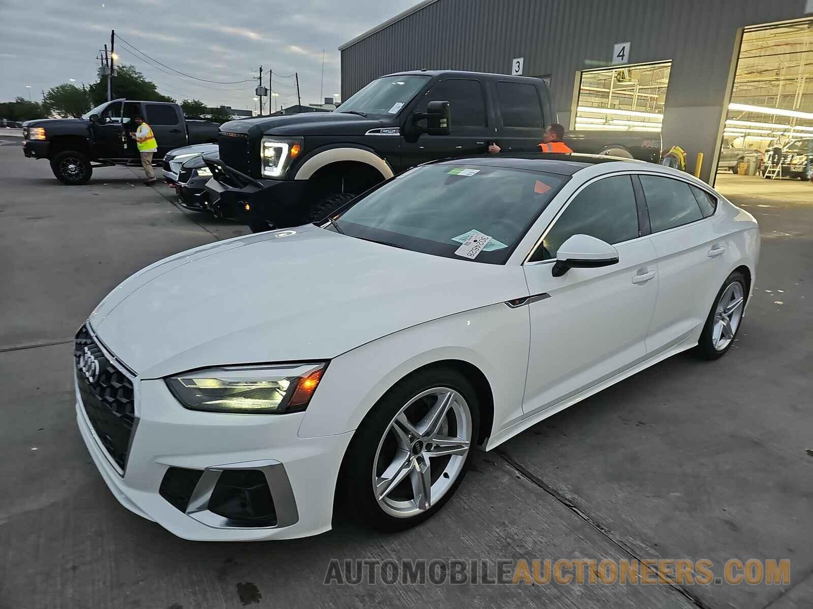 WAUDACF56NA013000 Audi A5 Sportback 2022