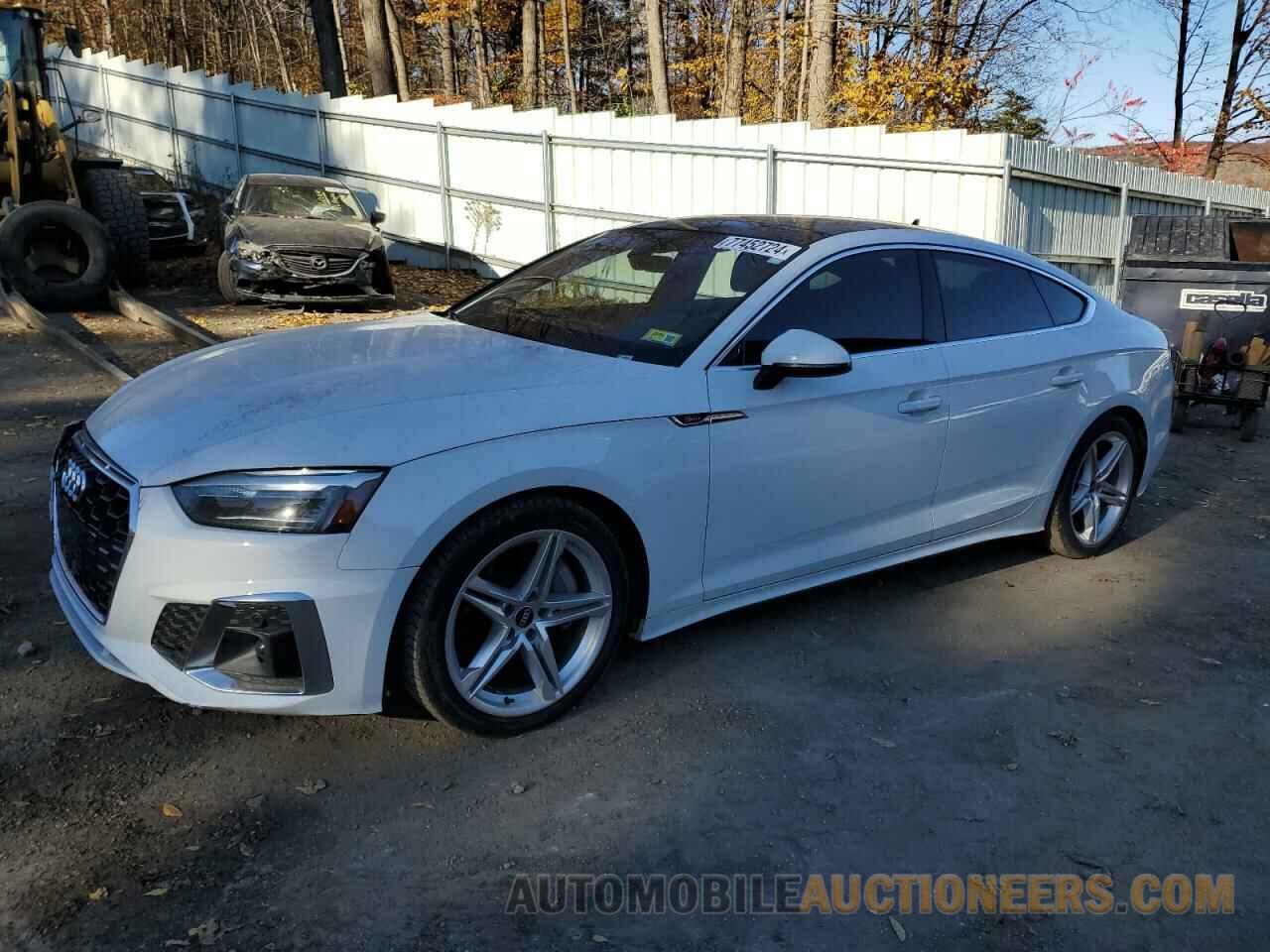 WAUDACF57MA038325 AUDI A5 2021