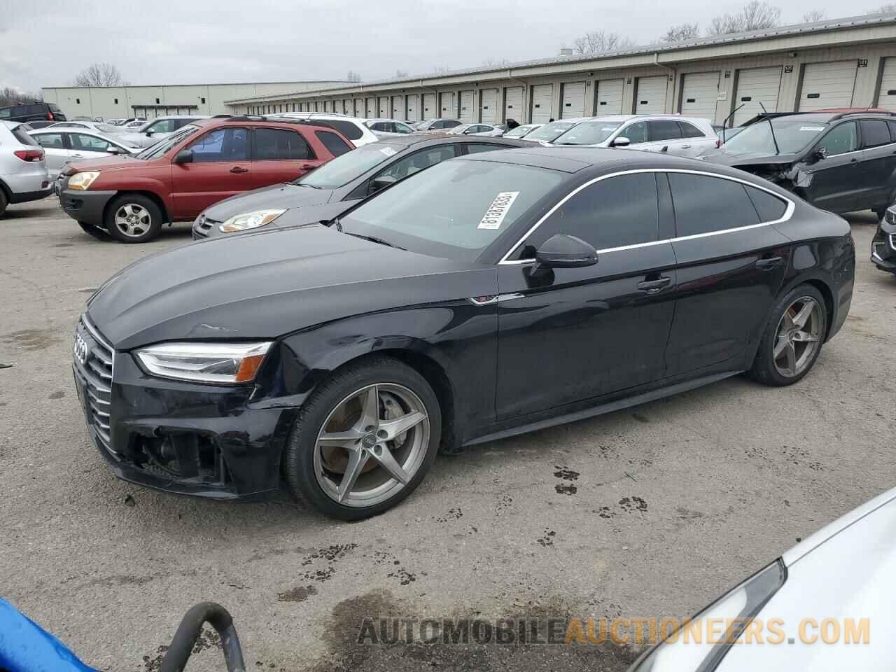 WAUDNCF53JA009002 AUDI A5 2018