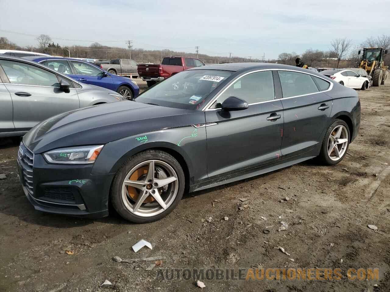 WAUDNCF53KA068939 AUDI A5 2019