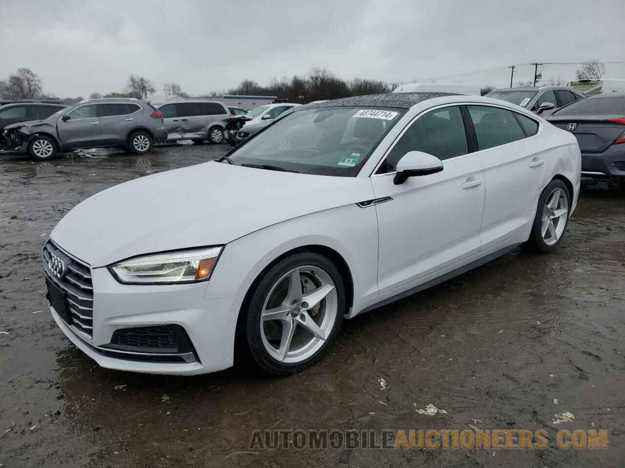 WAUDNCF54JA132582 AUDI A5 2018