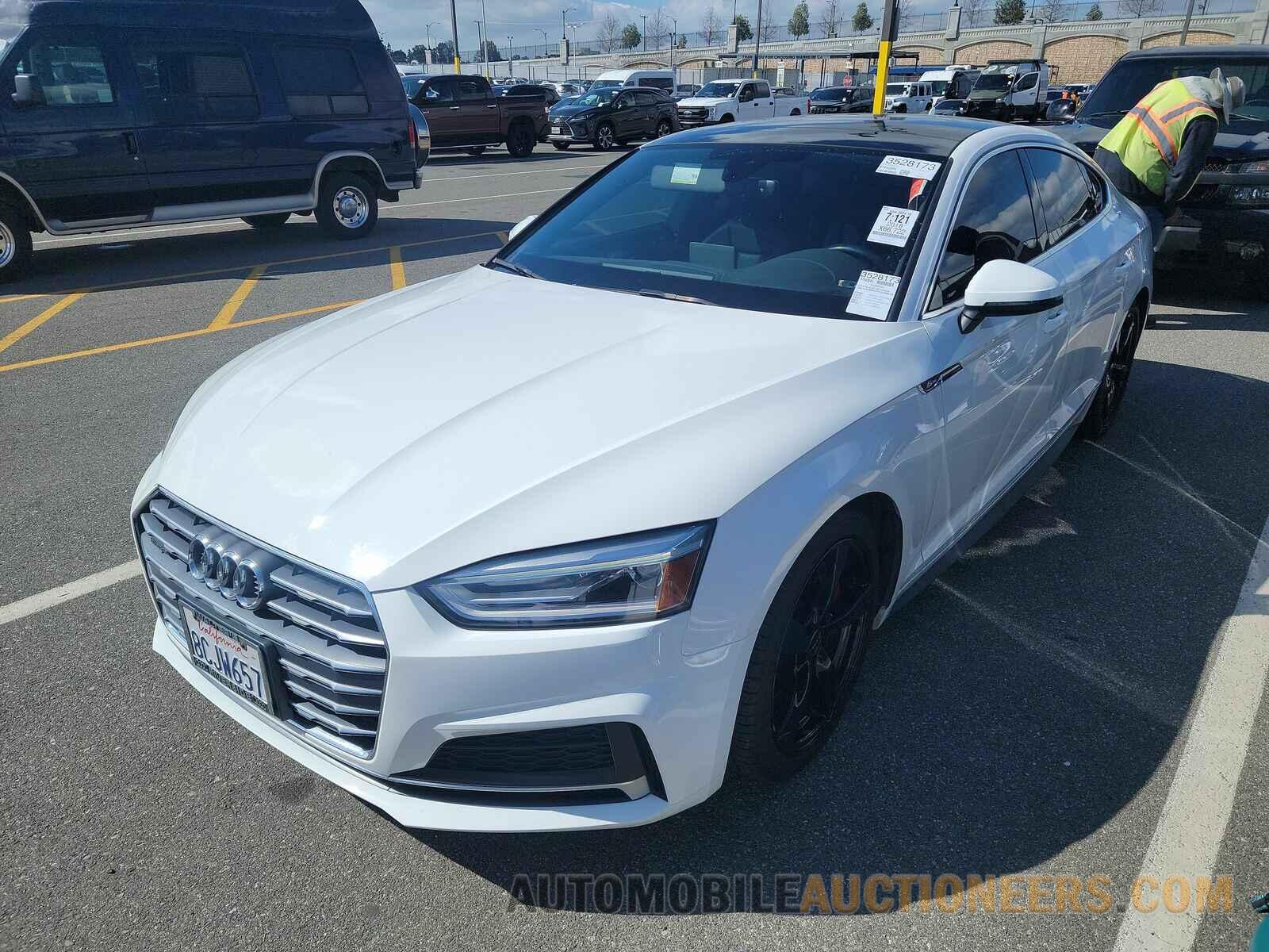 WAUDNCF57JA063239 Audi A5 Sportback 2018