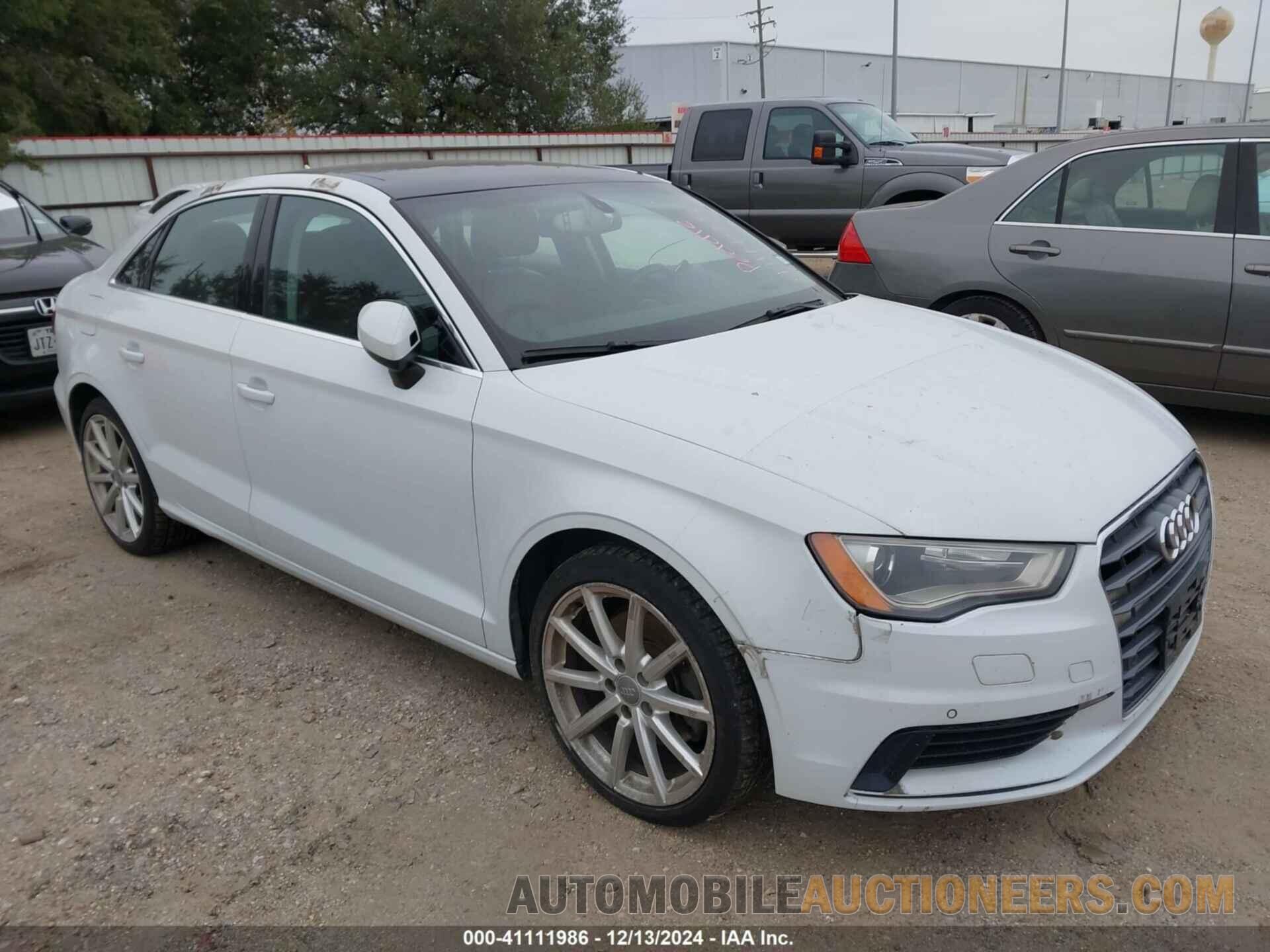 WAUEFGFF1F1092549 AUDI A3 2015