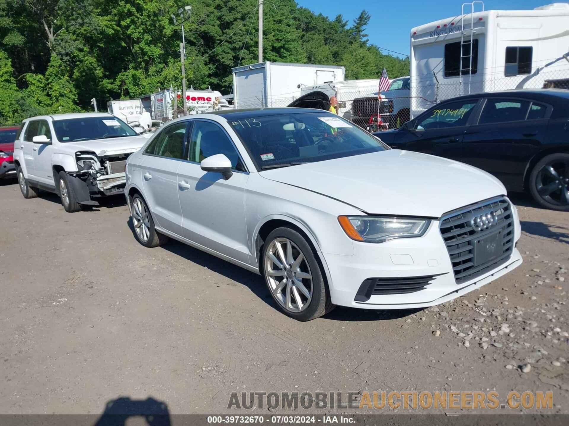 WAUEFGFF1F1132533 AUDI A3 2015