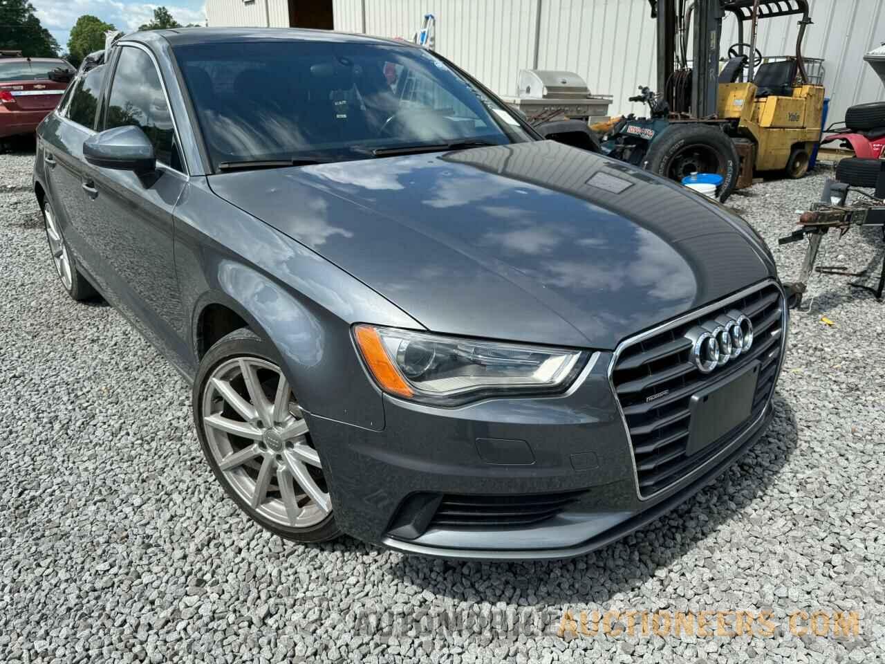 WAUEFGFF2F1018122 AUDI A3 2015