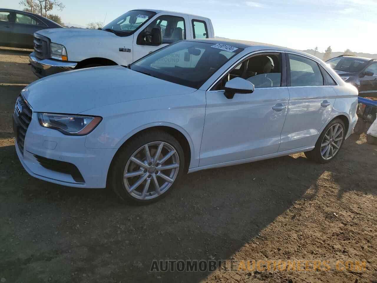 WAUEFGFF2F1021490 AUDI A3 2015