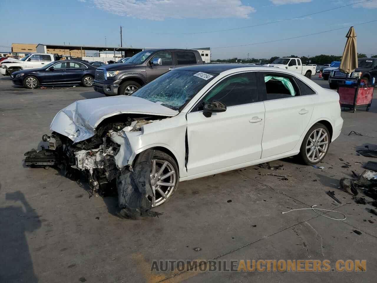 WAUEFGFF2F1139135 AUDI A3 2015