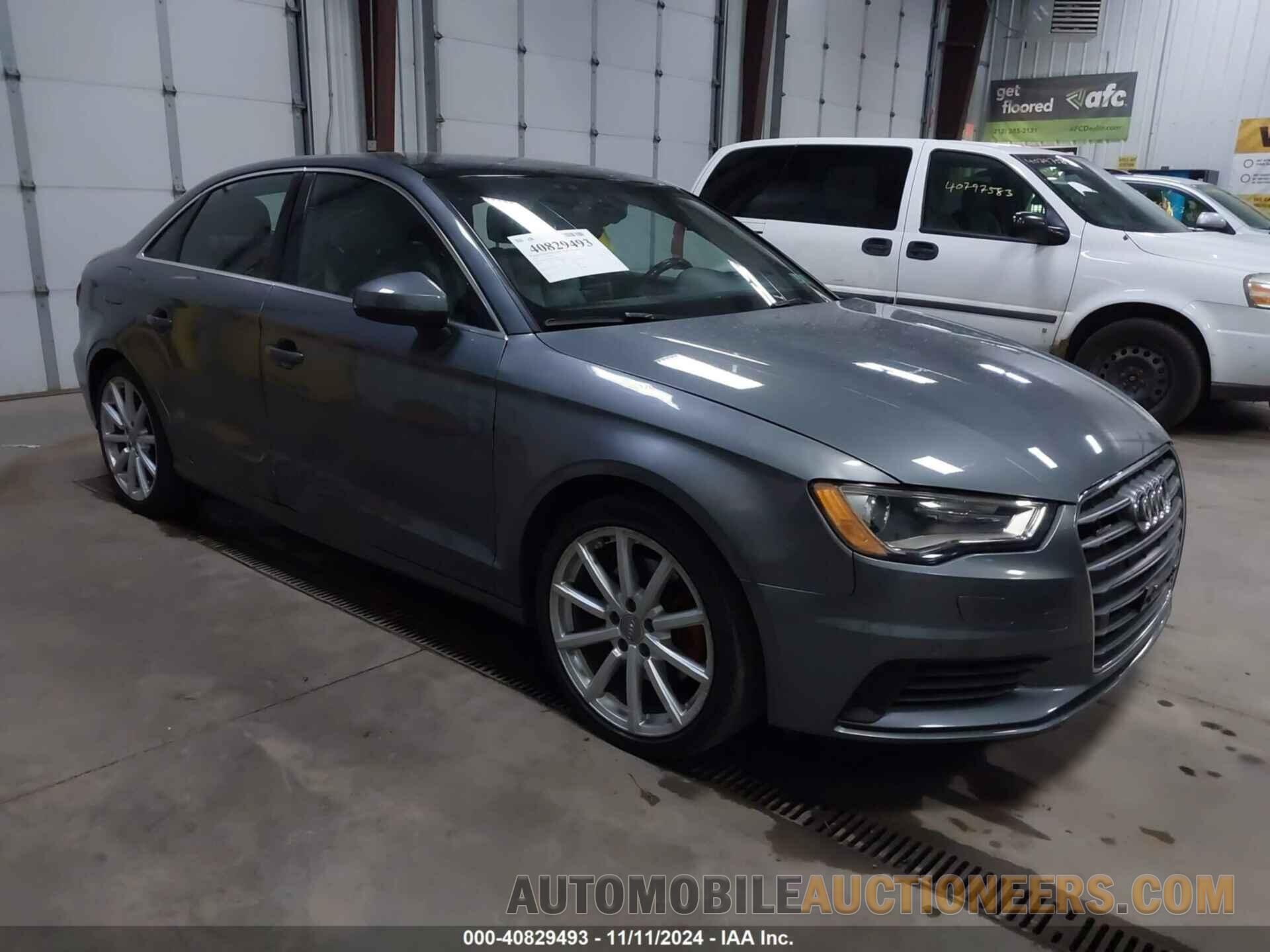 WAUEFGFF6F1049986 AUDI A3 2015