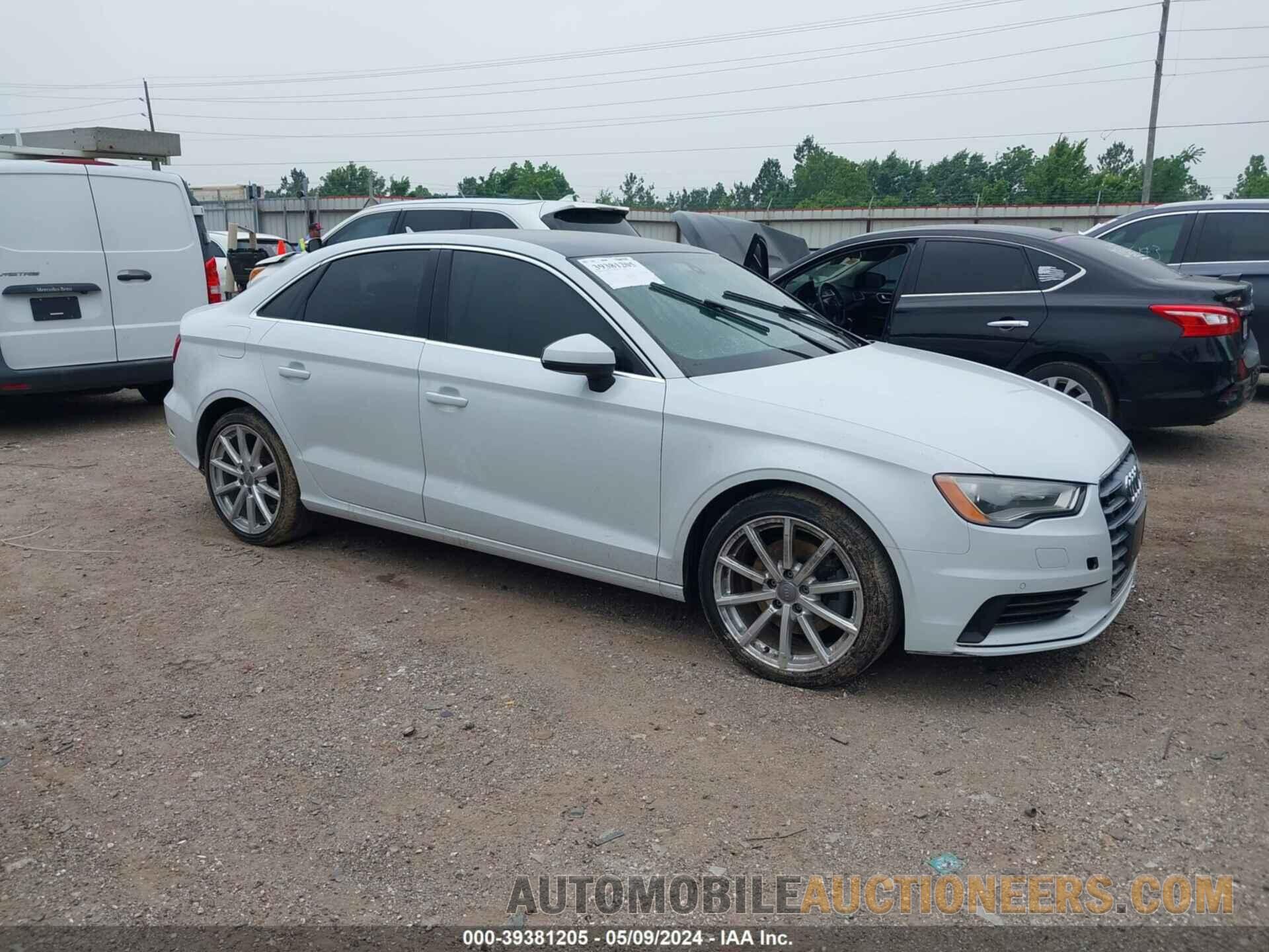 WAUEFGFF9F1101322 AUDI A3 2015