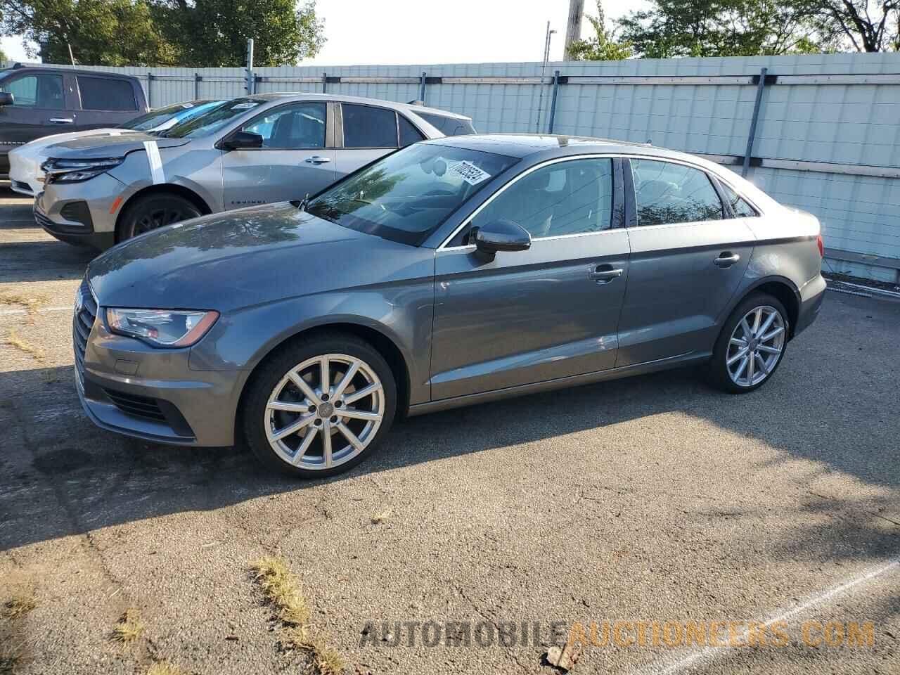 WAUEFGFFXF1041812 AUDI A3 2015