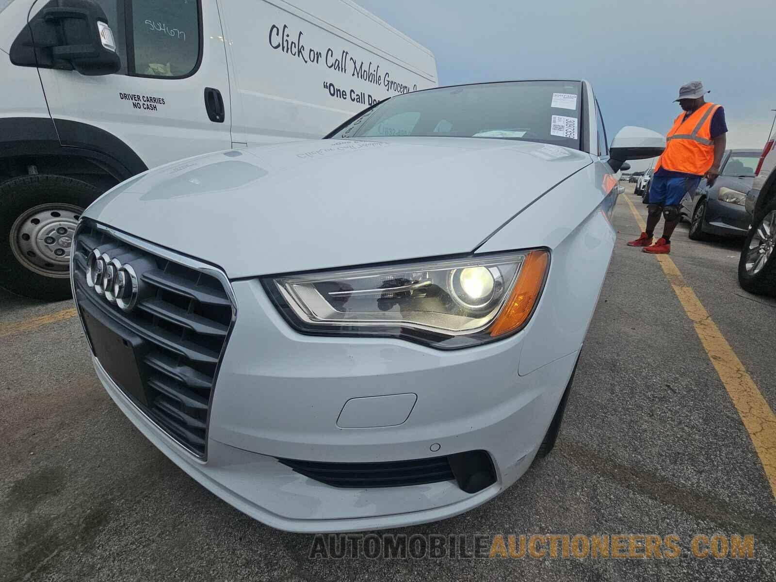 WAUEFGFFXF1042636 Audi A3 Sedan 2015