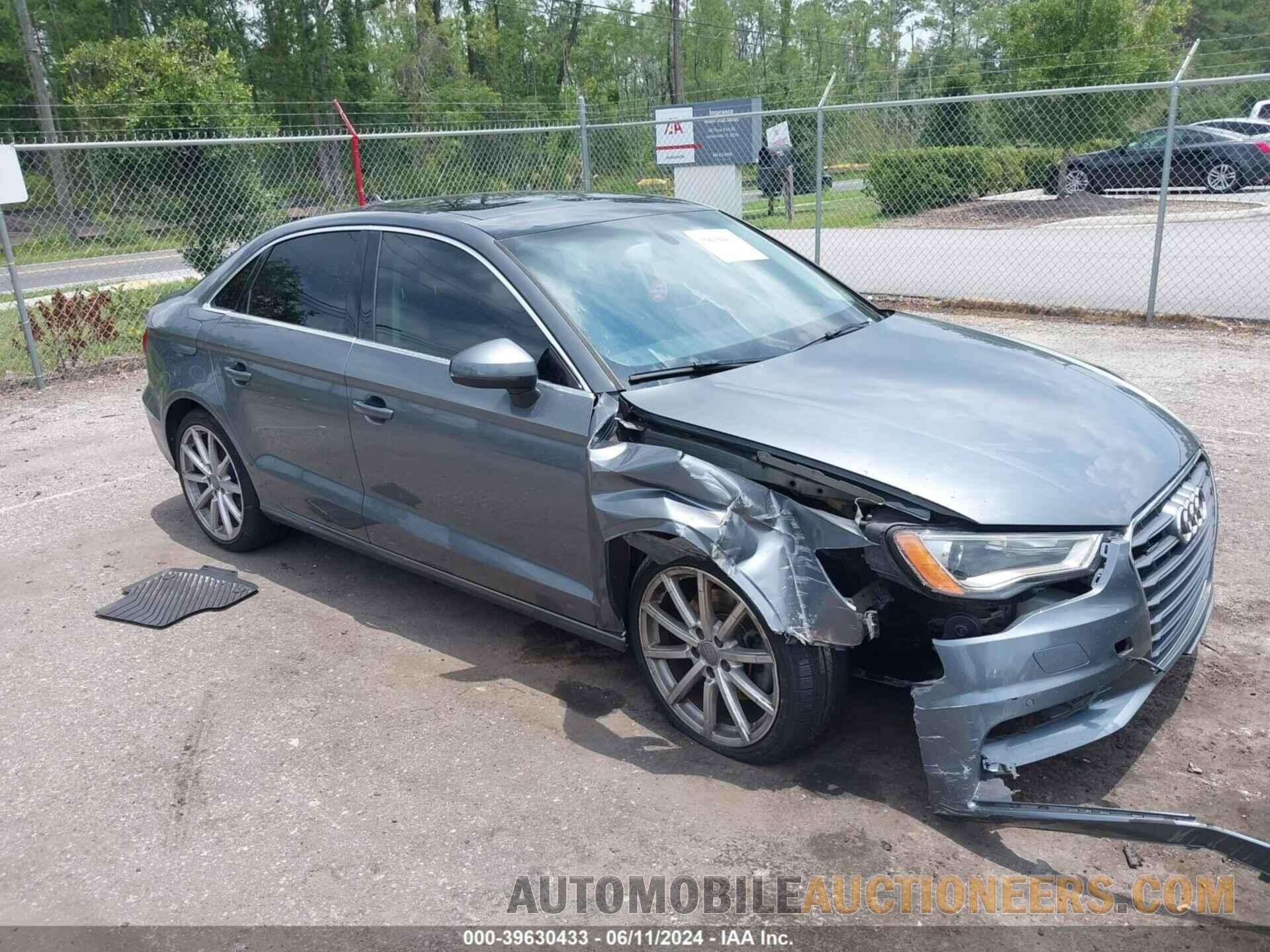 WAUEFGFFXF1067083 AUDI A3 2015