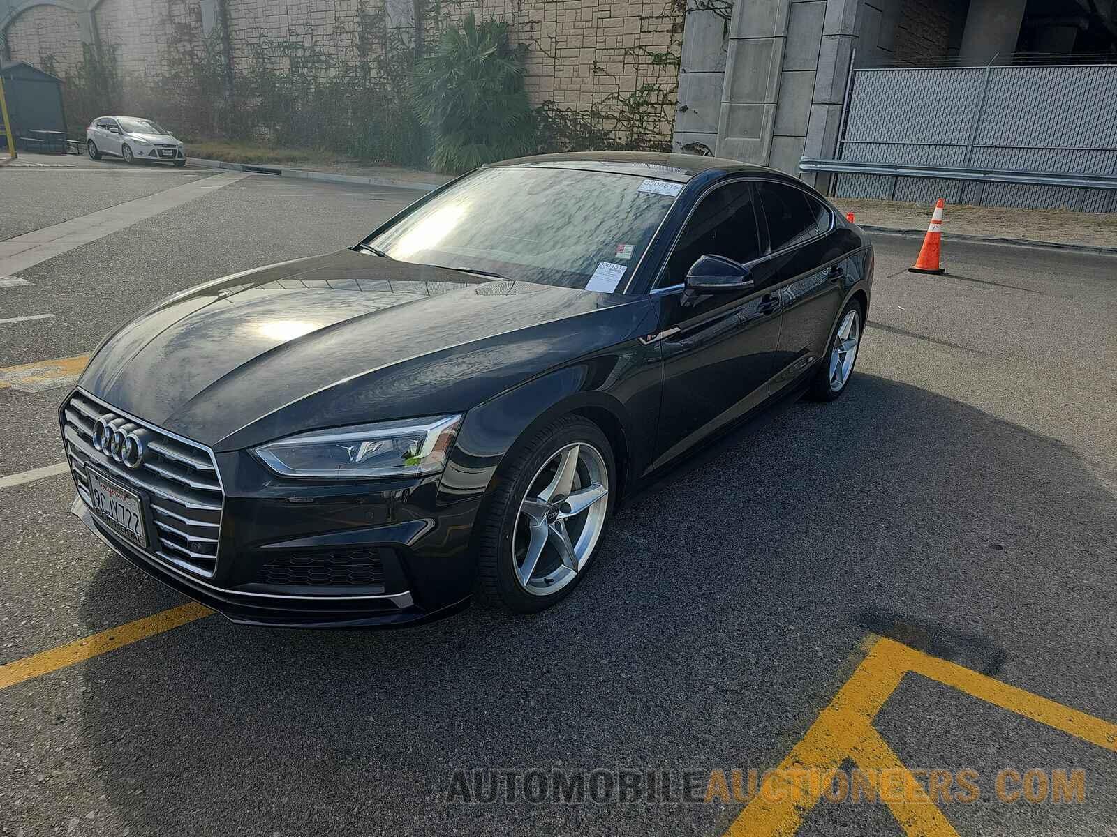 WAUENCF51JA011027 Audi A5 Sportback 2018