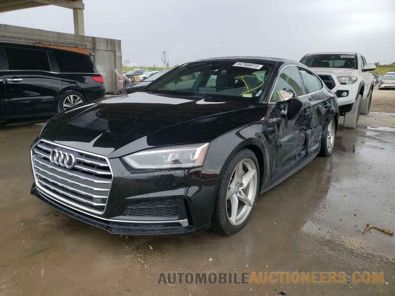 WAUENCF52KA068483 AUDI A5 2019