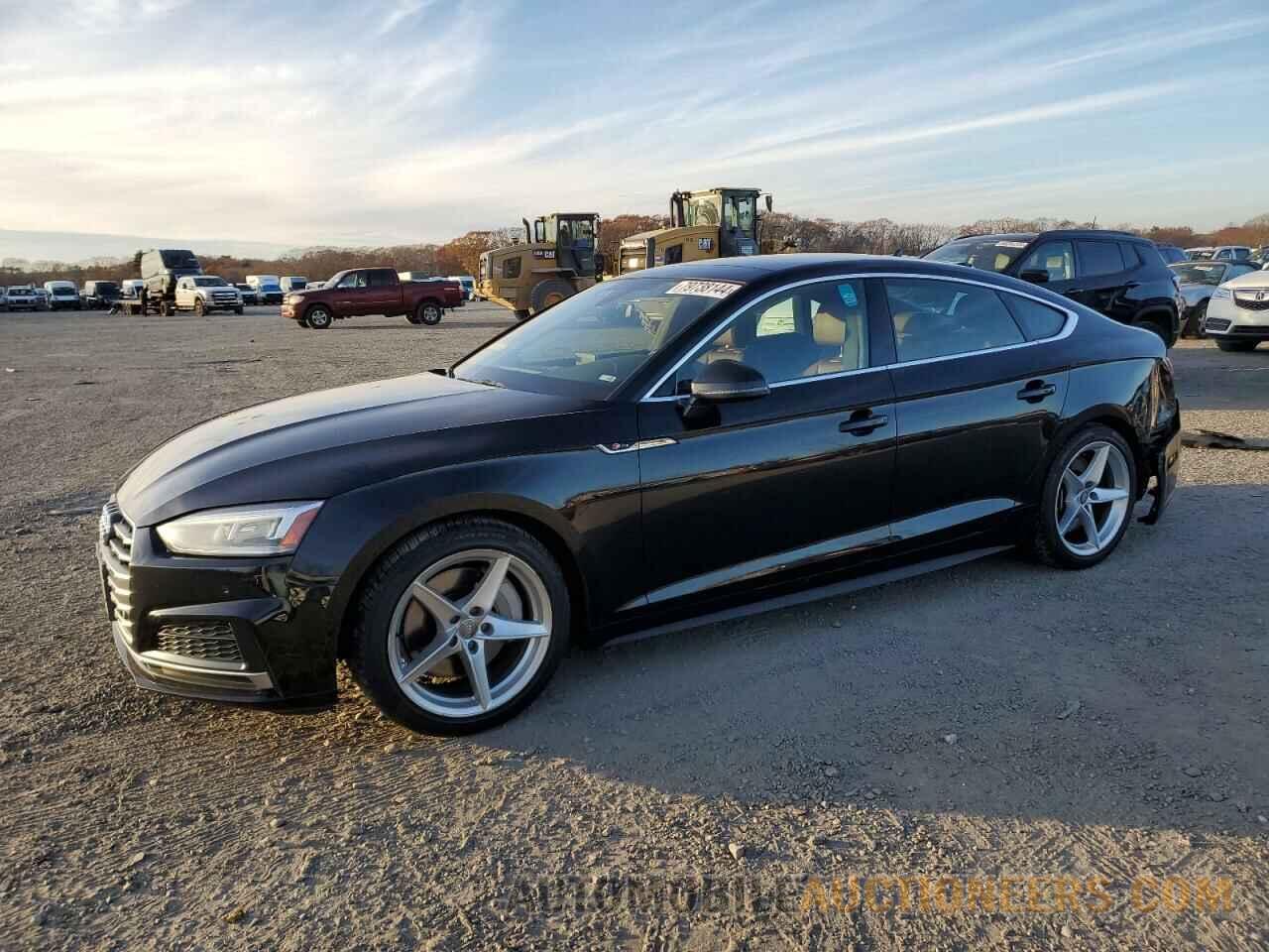 WAUENCF54JA009501 AUDI A5 2018