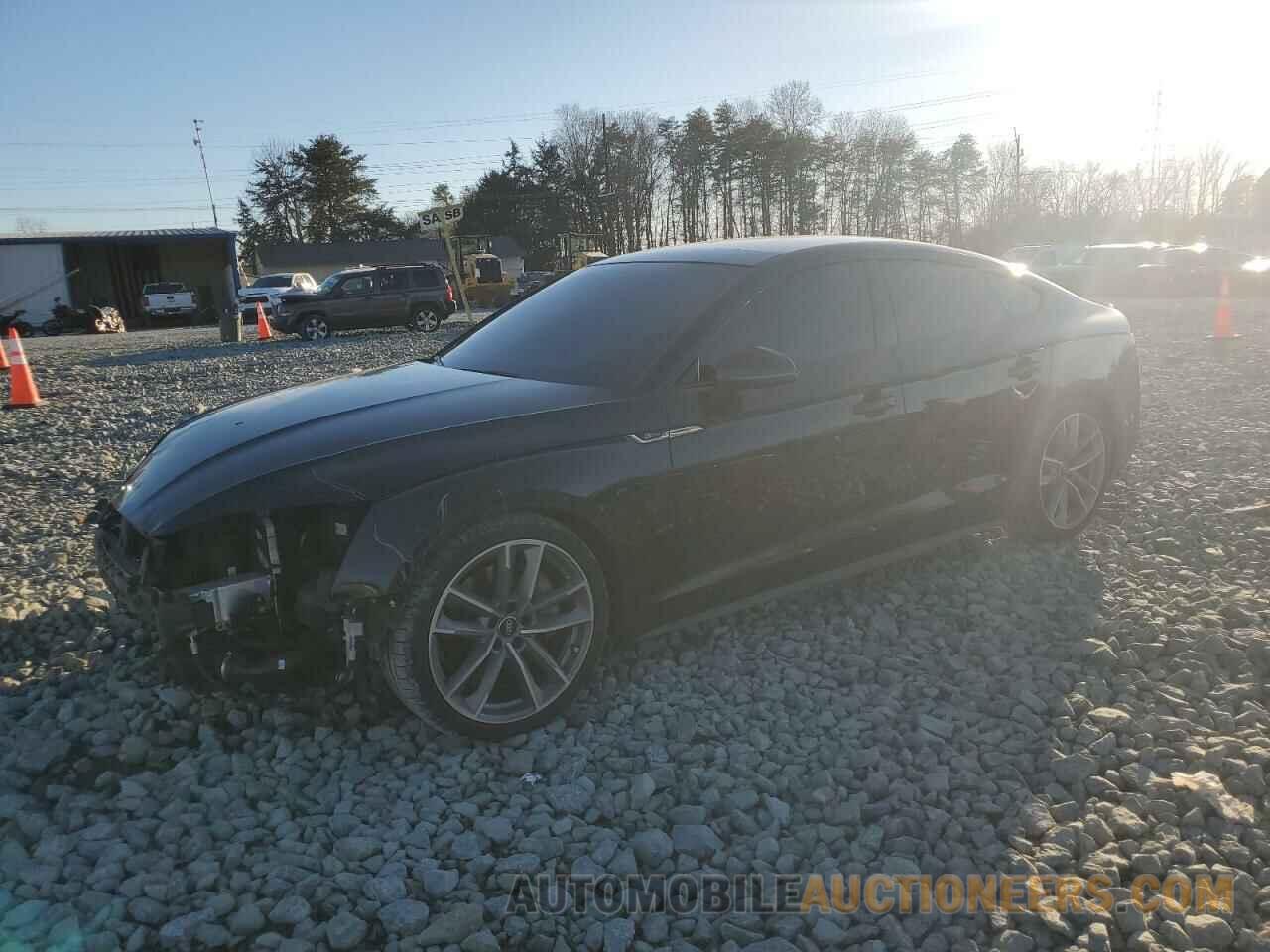 WAUENCF54KA098861 AUDI A5 2019