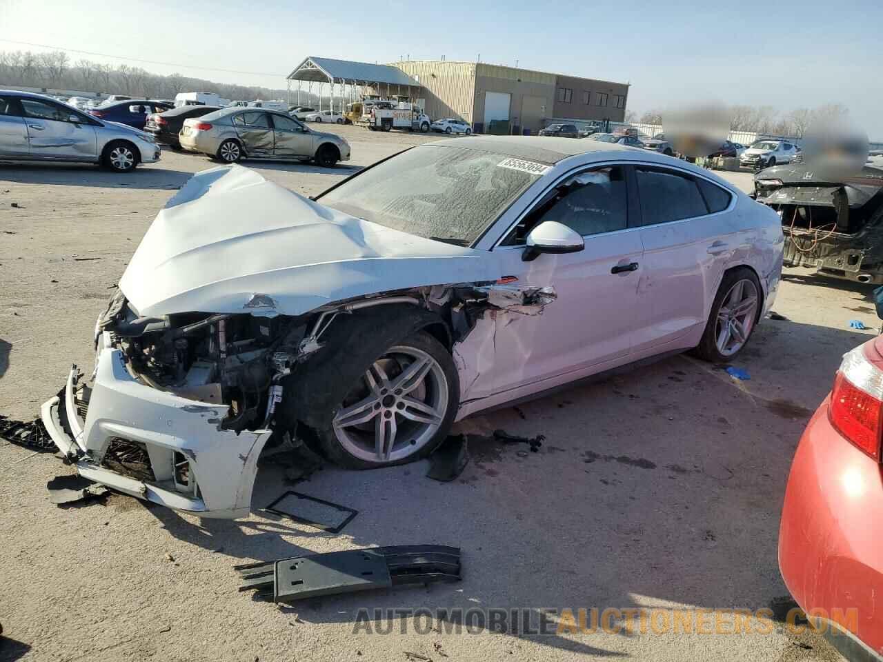 WAUENCF56JA006258 AUDI A5 2018