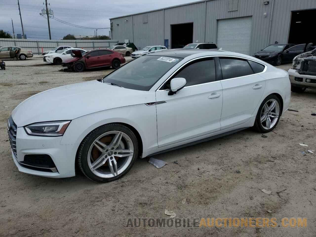 WAUENCF5XKA069123 AUDI A5 2019