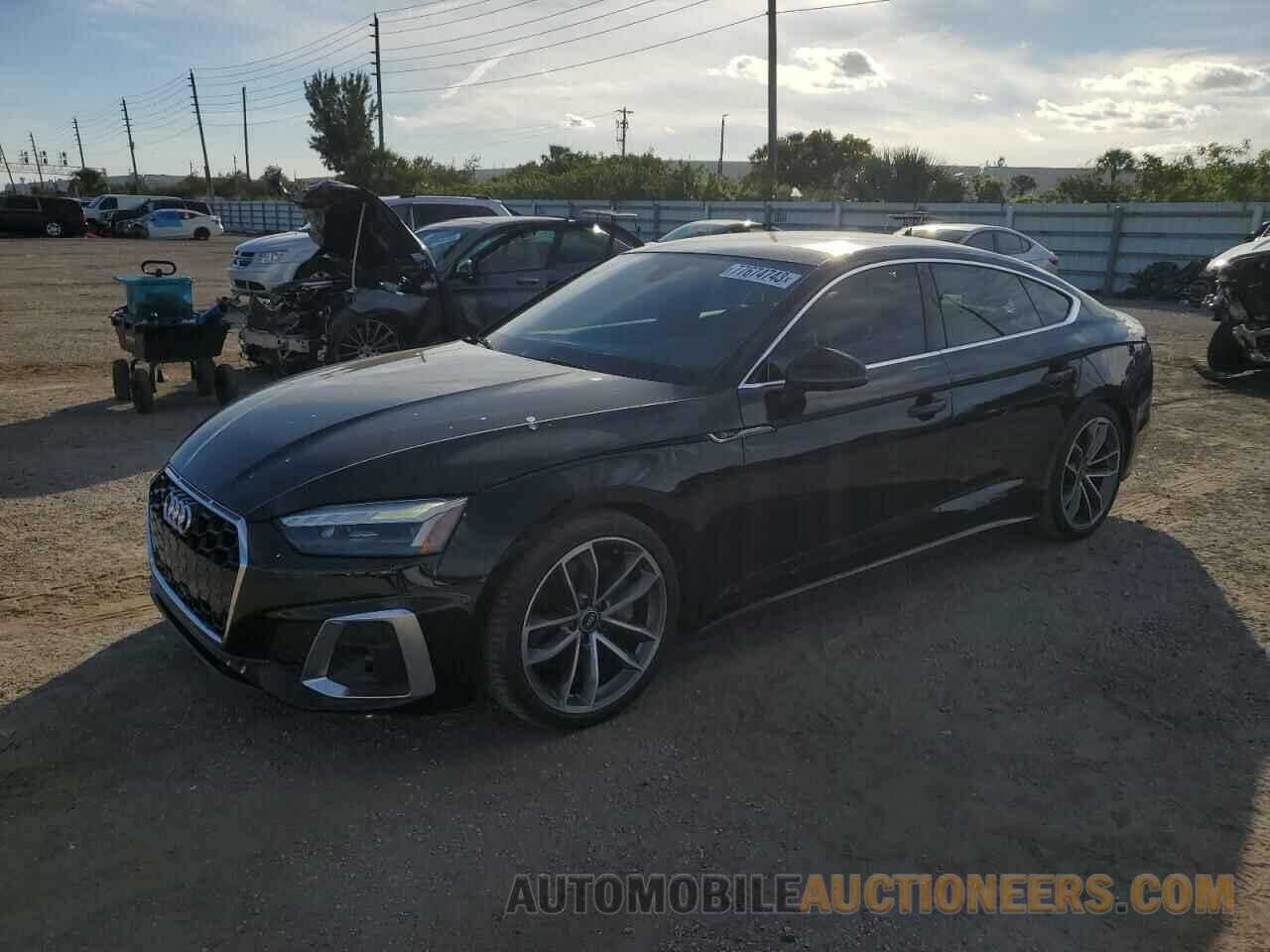 WAUFACF51MA050284 AUDI A5 2021