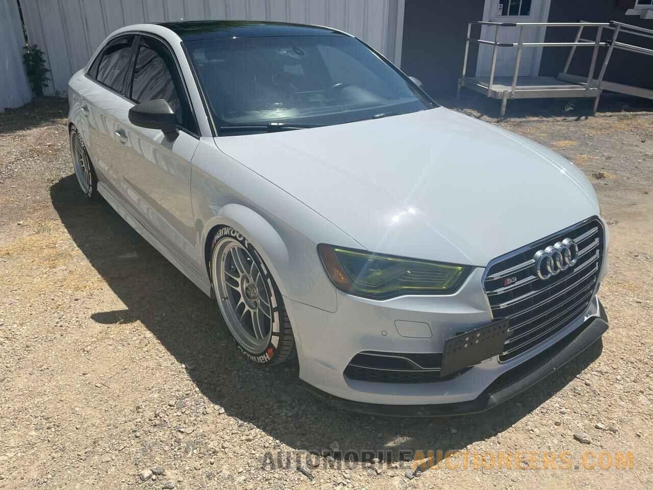 WAUFFGFF9F1130176 AUDI S3 2015