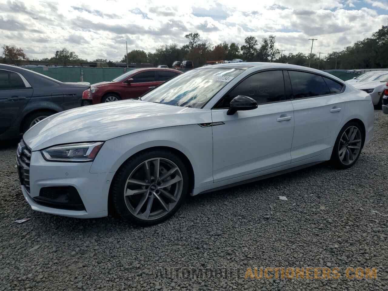 WAUFNCF50KA039620 AUDI A5 2019