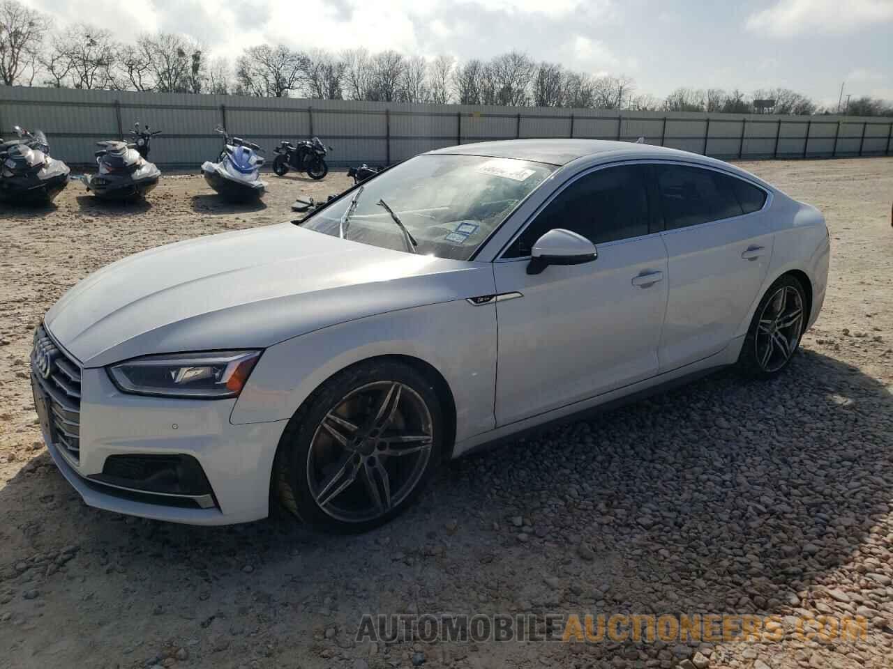 WAUFNCF52JA059608 AUDI A5 2018