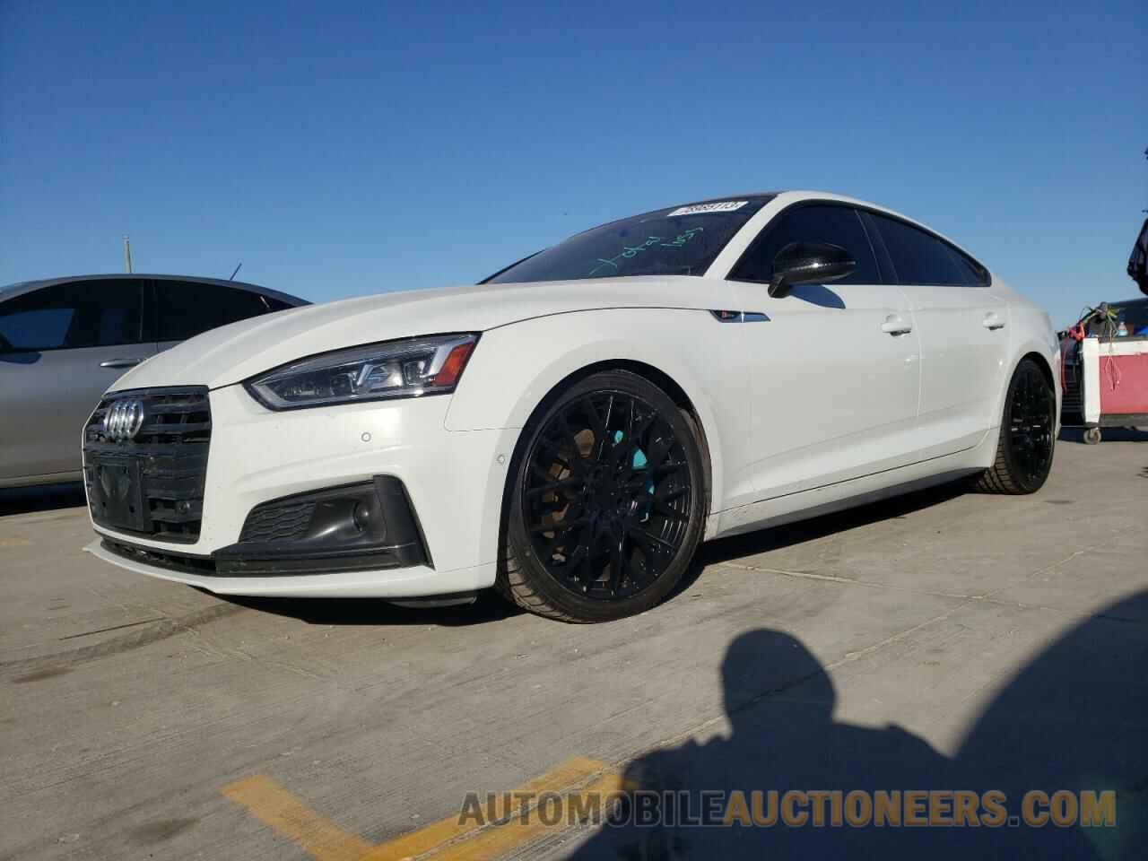 WAUFNCF53KA018986 AUDI A5 2019