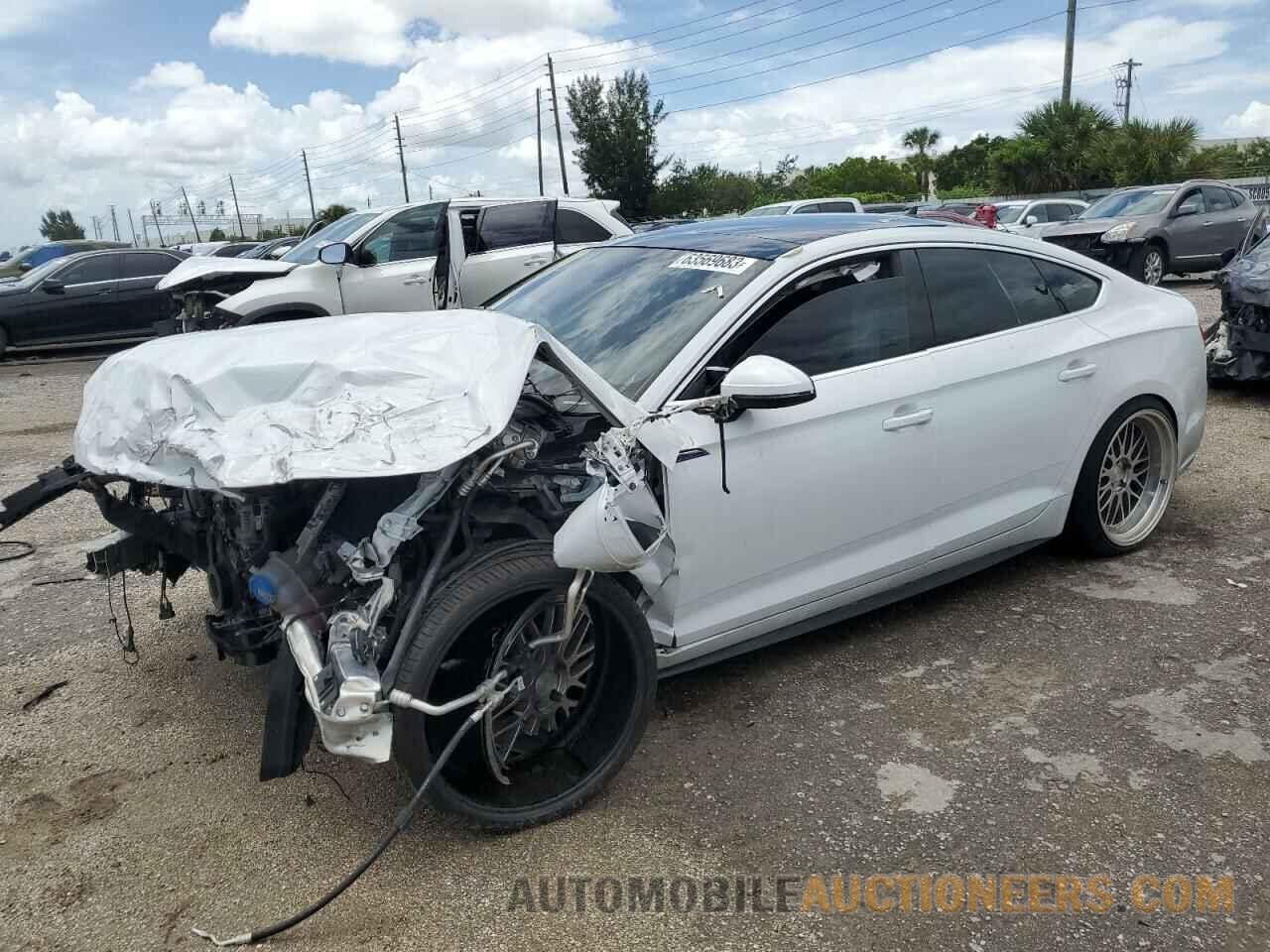 WAUFNCF54JA010068 AUDI A5 2018