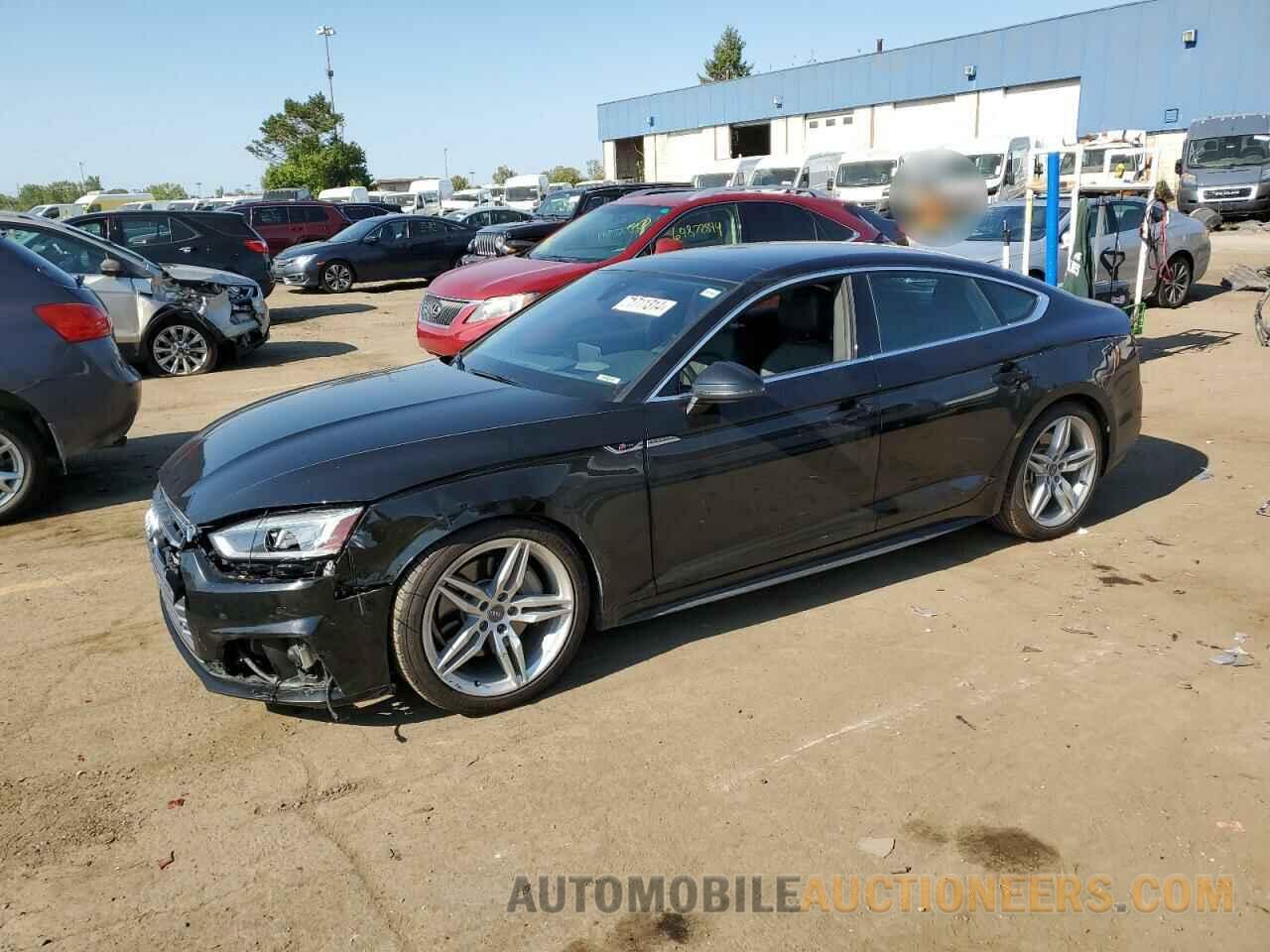 WAUFNCF58JA048693 AUDI A5 2018