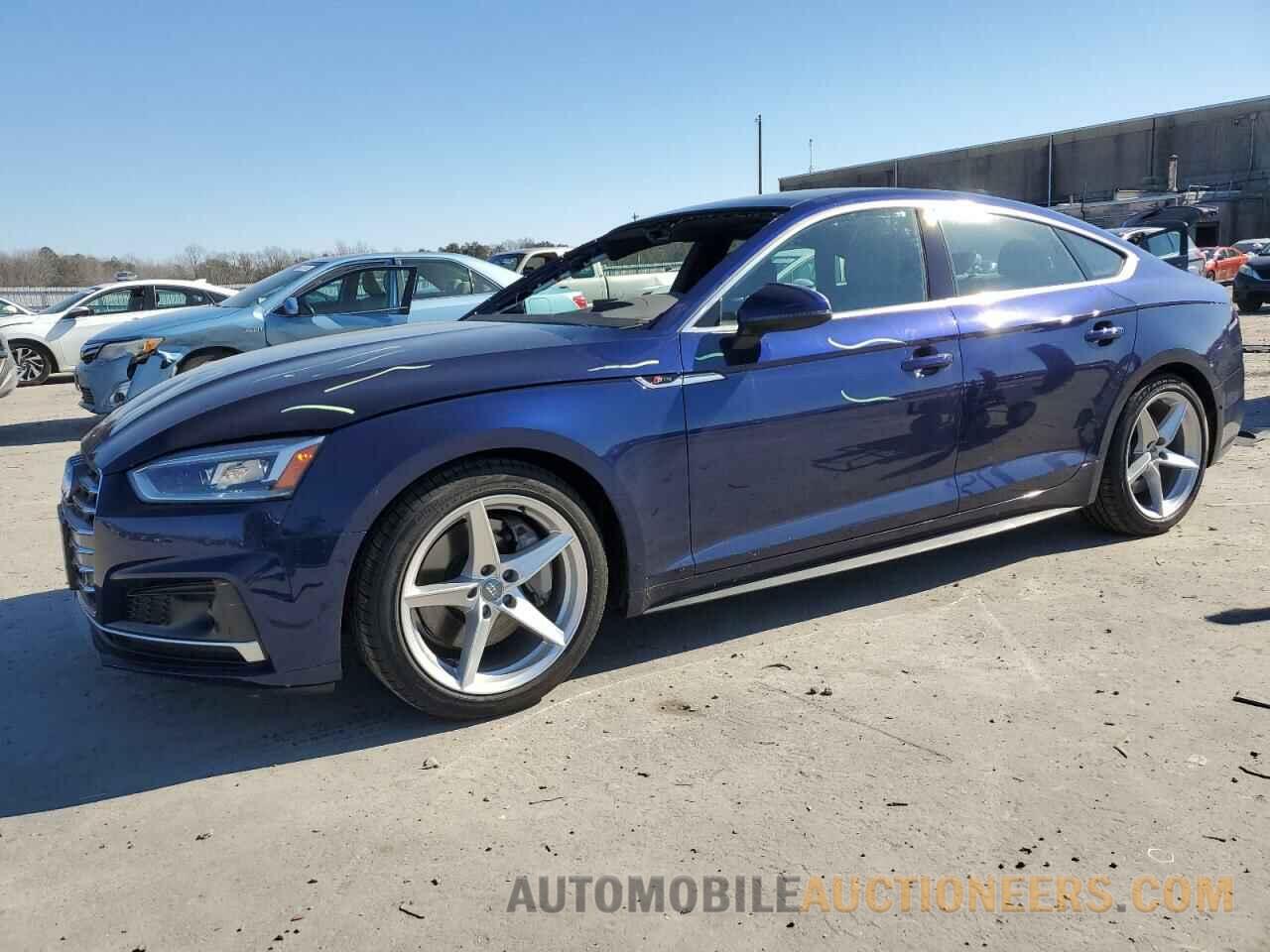 WAUFNDF5XKA067981 AUDI A5 2019