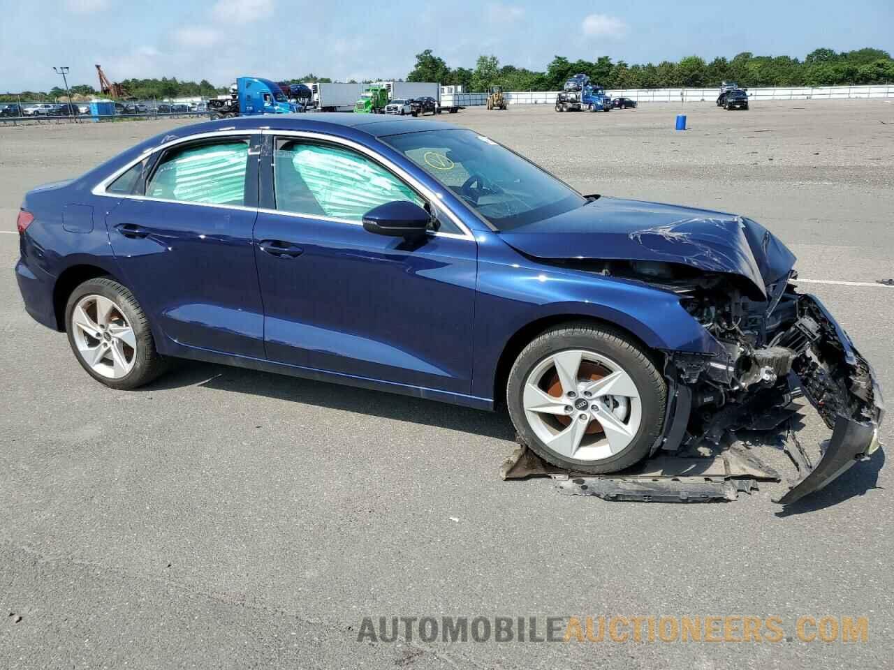 WAUGUDGYXNA084767 AUDI A4 2018